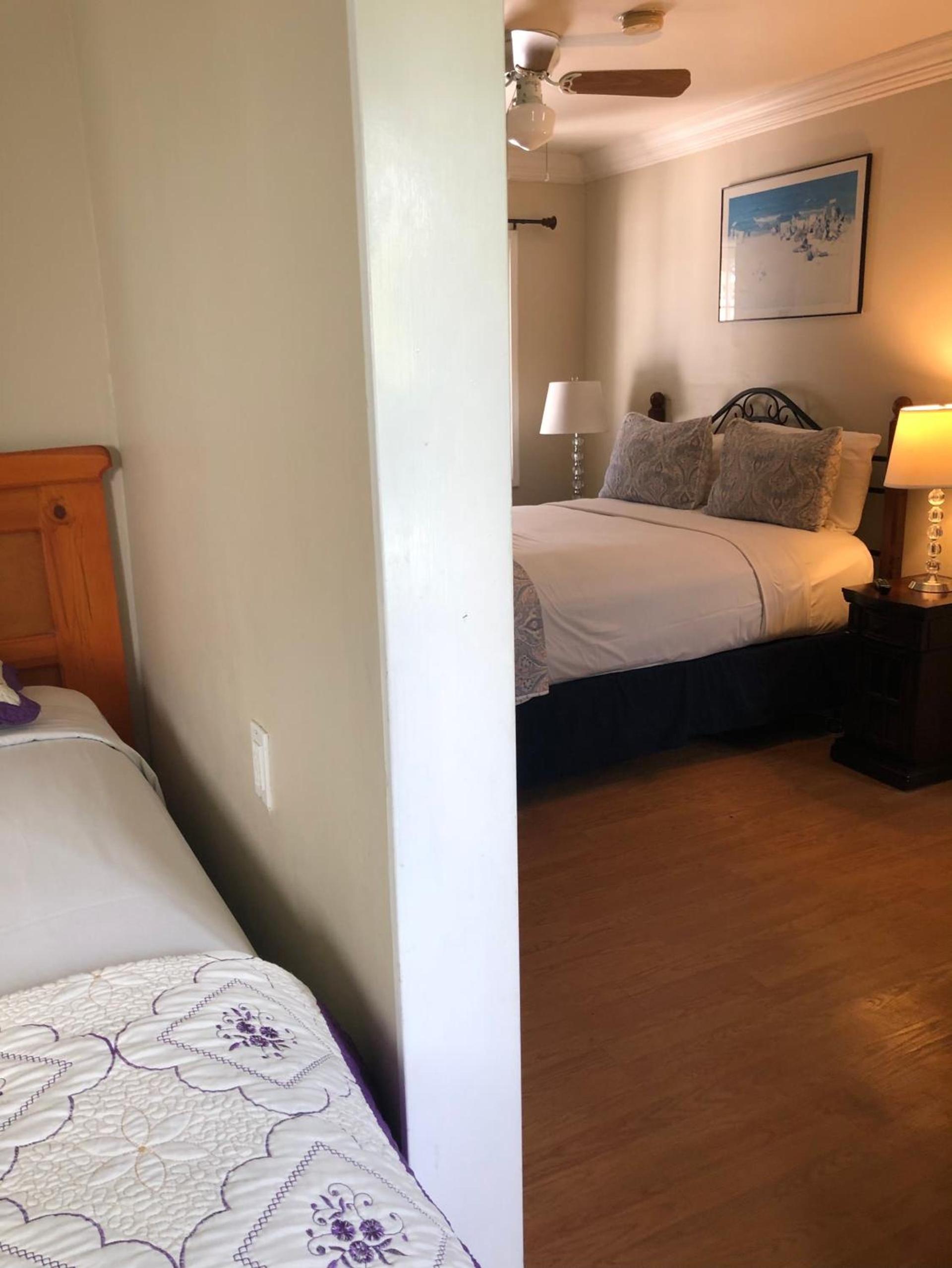 Rest Haven Motel photo 35