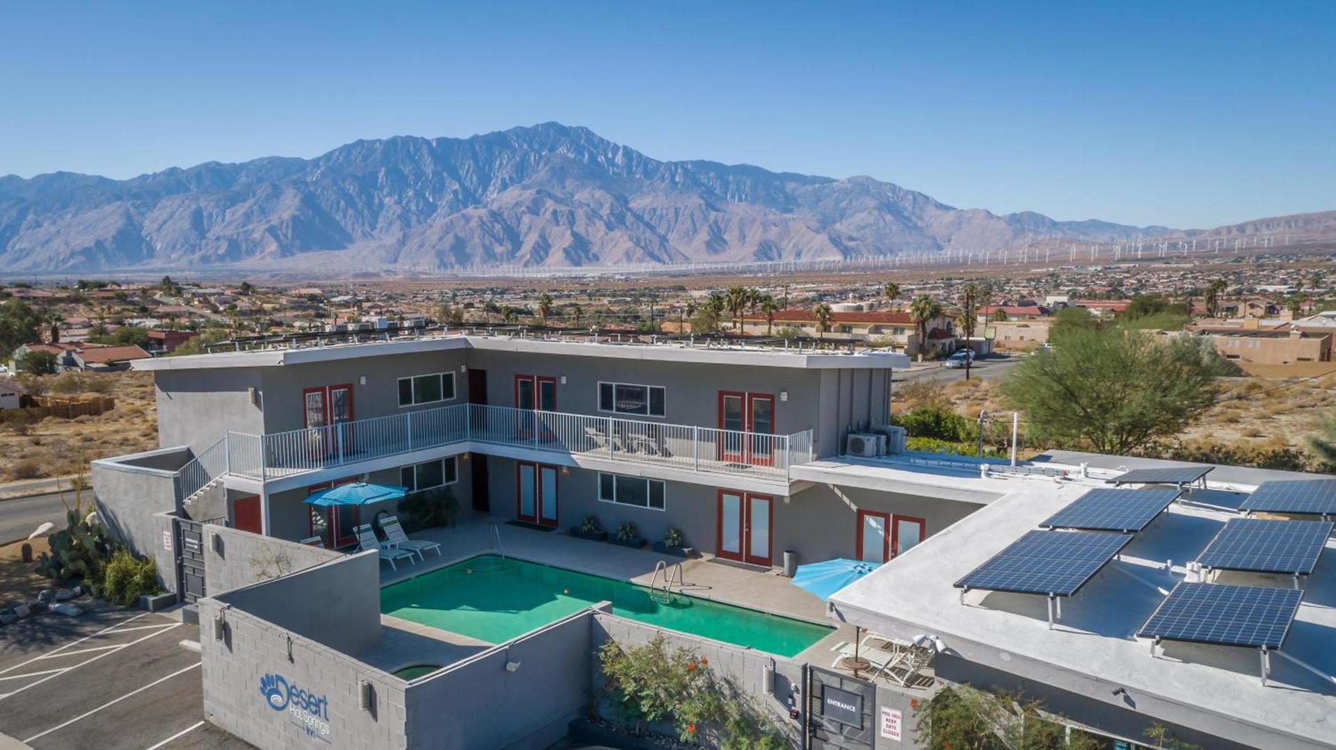 Desert Hot Springs Inn photo 2