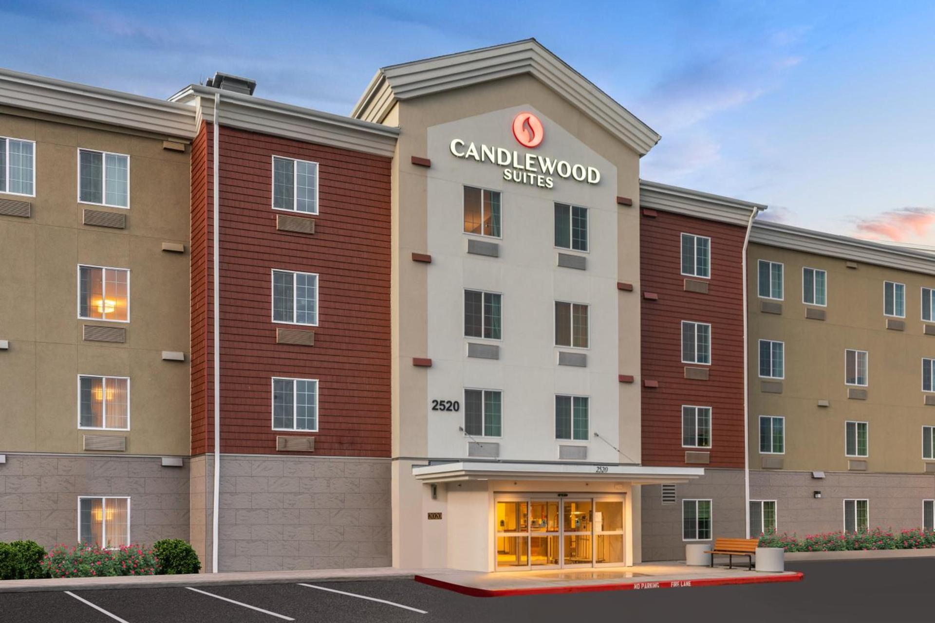 Candlewood Suites Sumner Puyallup Area by IHG photo 7