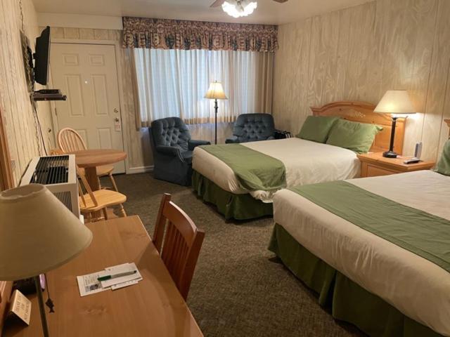 June Lake Motel photo 24