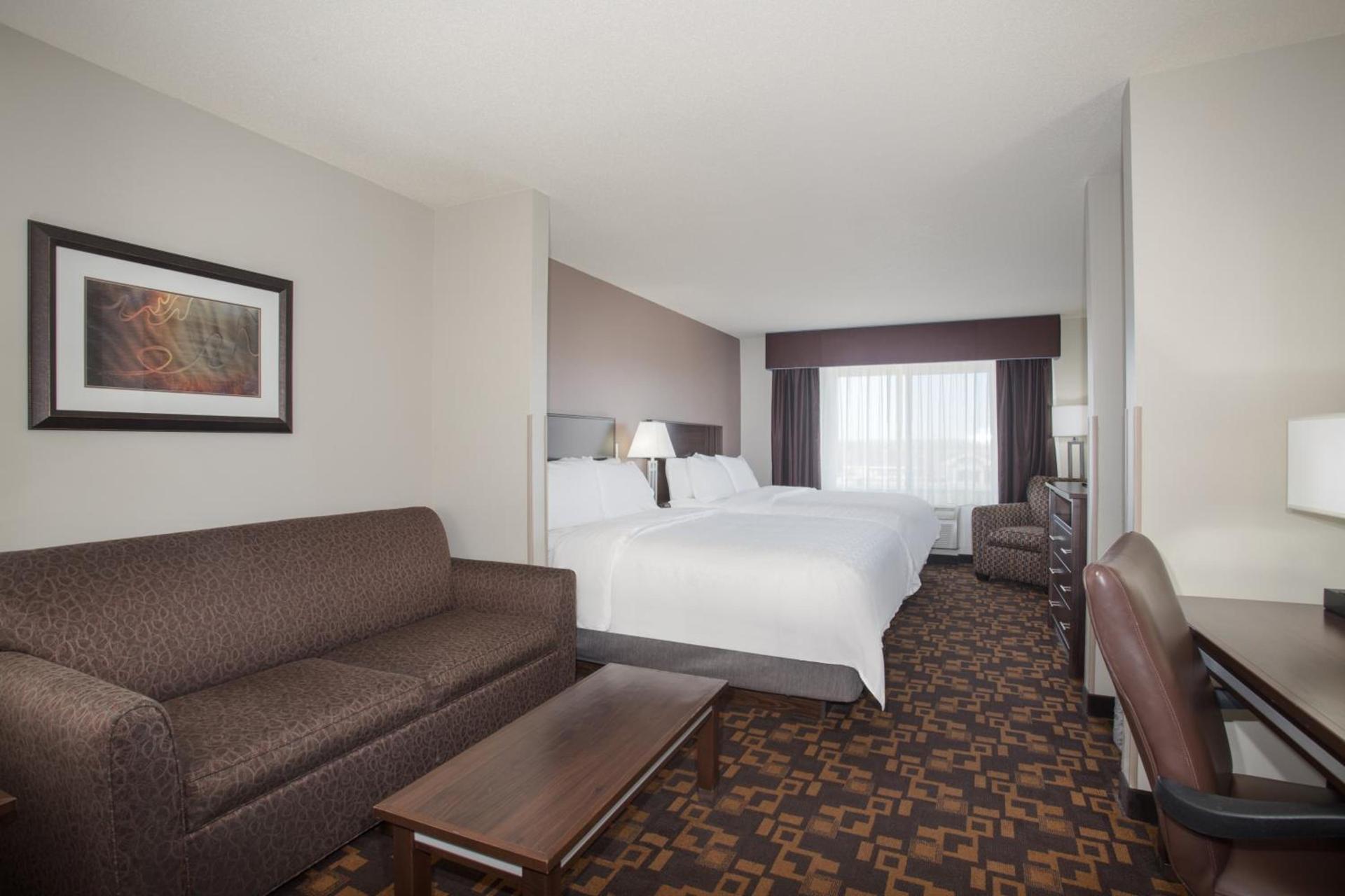 Holiday Inn Express & Suites Yankton by IHG photo 37