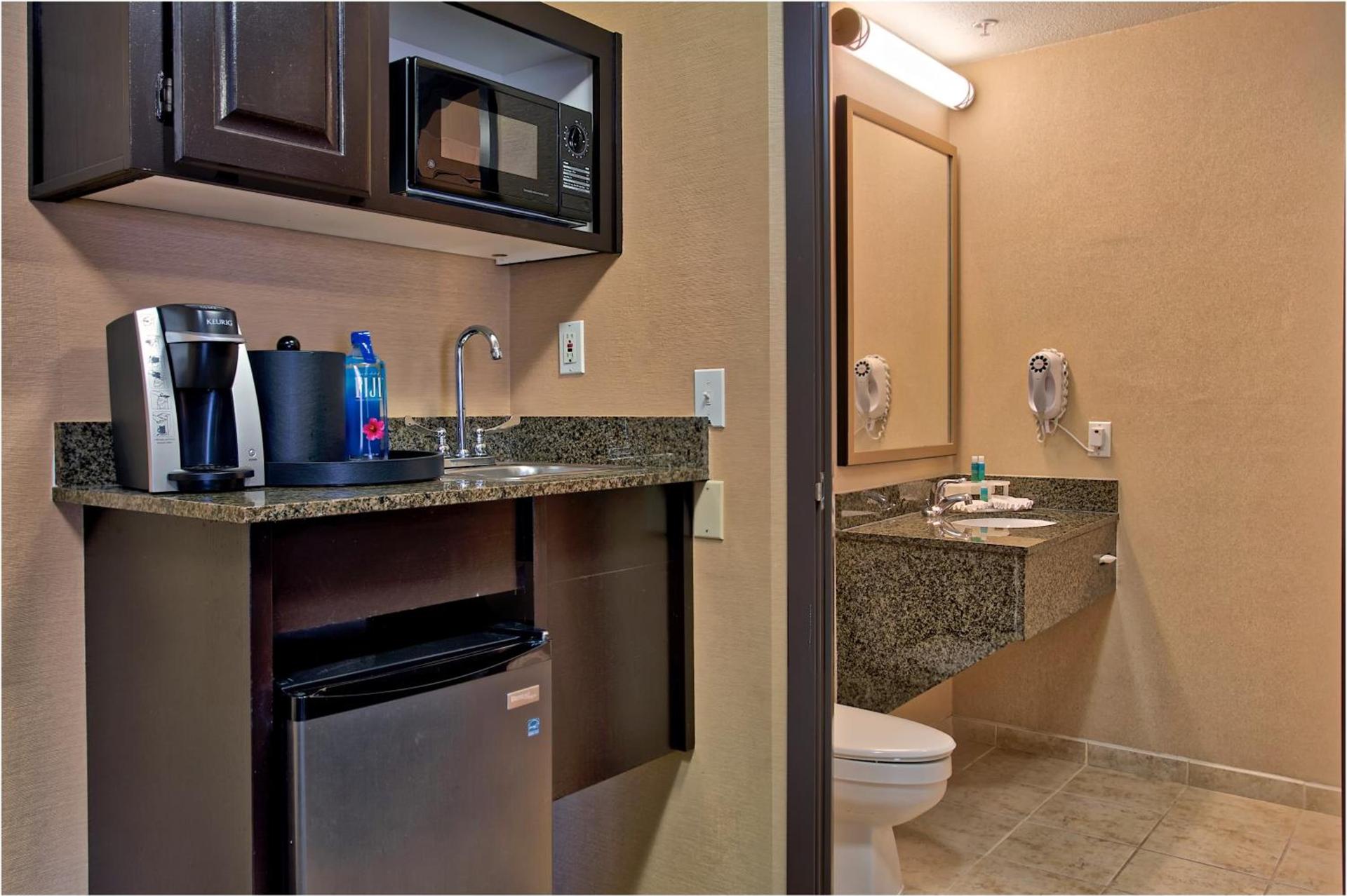 Hampton Inn by Hilton Costa Mesa Newport Beach photo 30