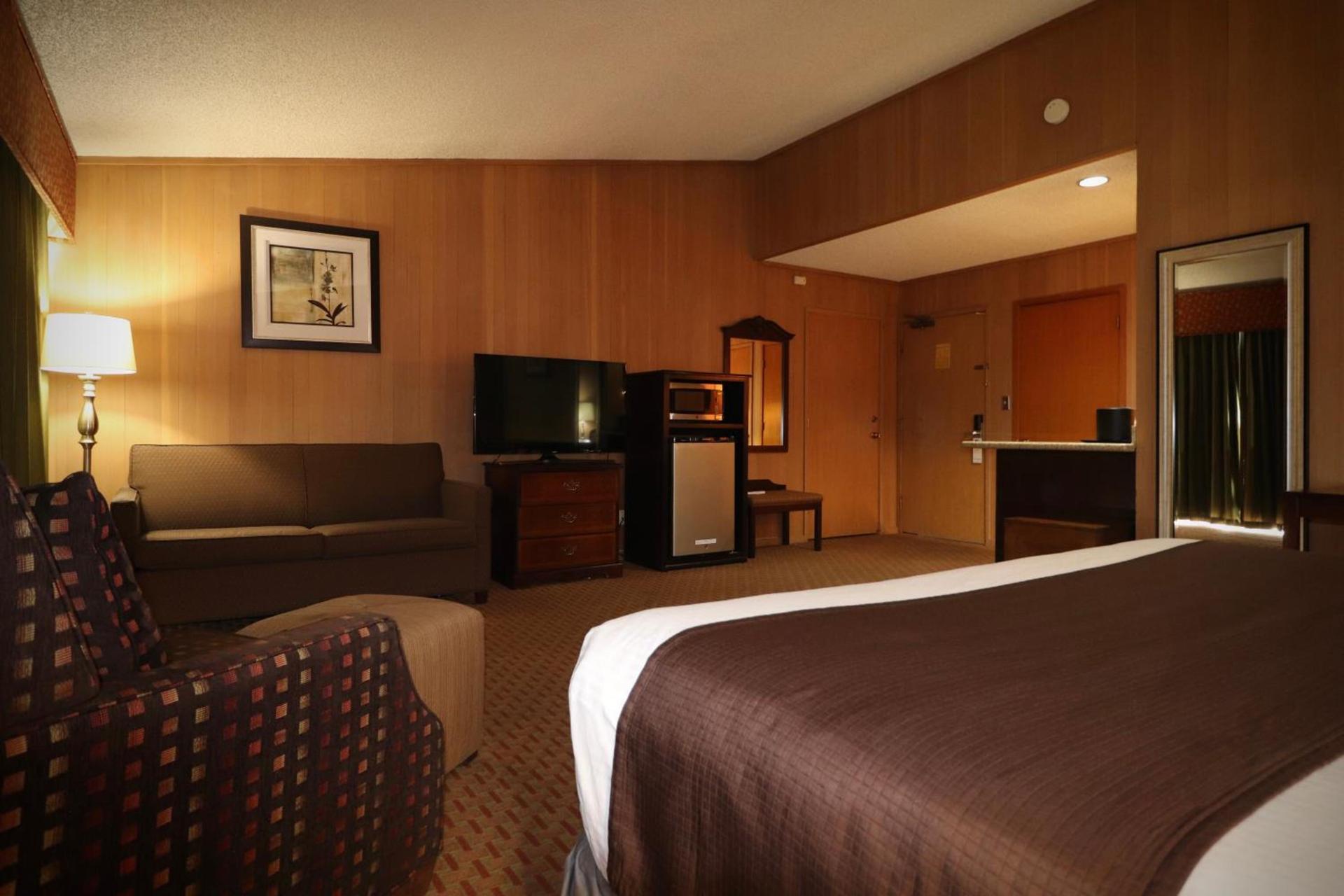 Best Western Chieftain Inn photo 32