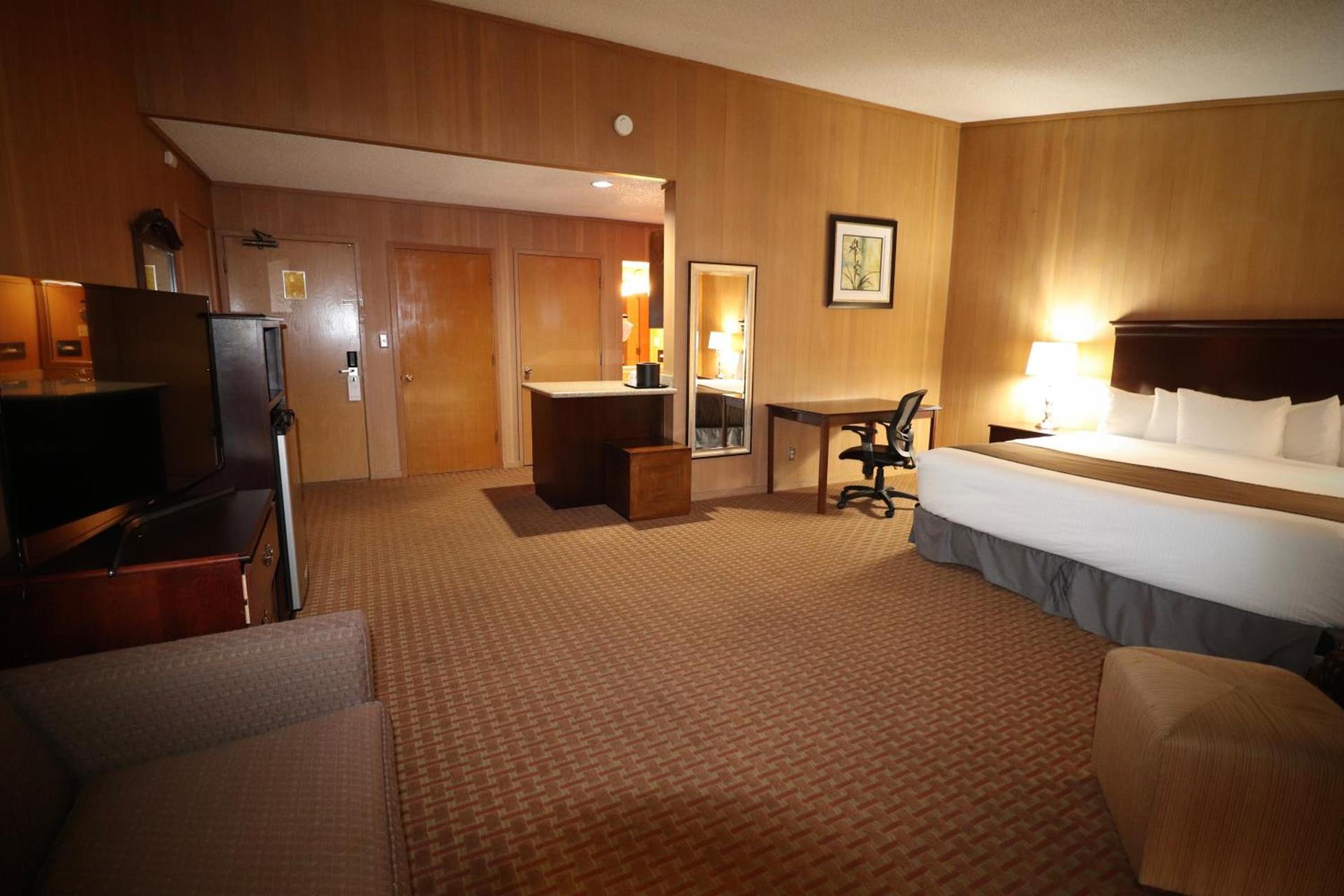 Best Western Chieftain Inn photo 30