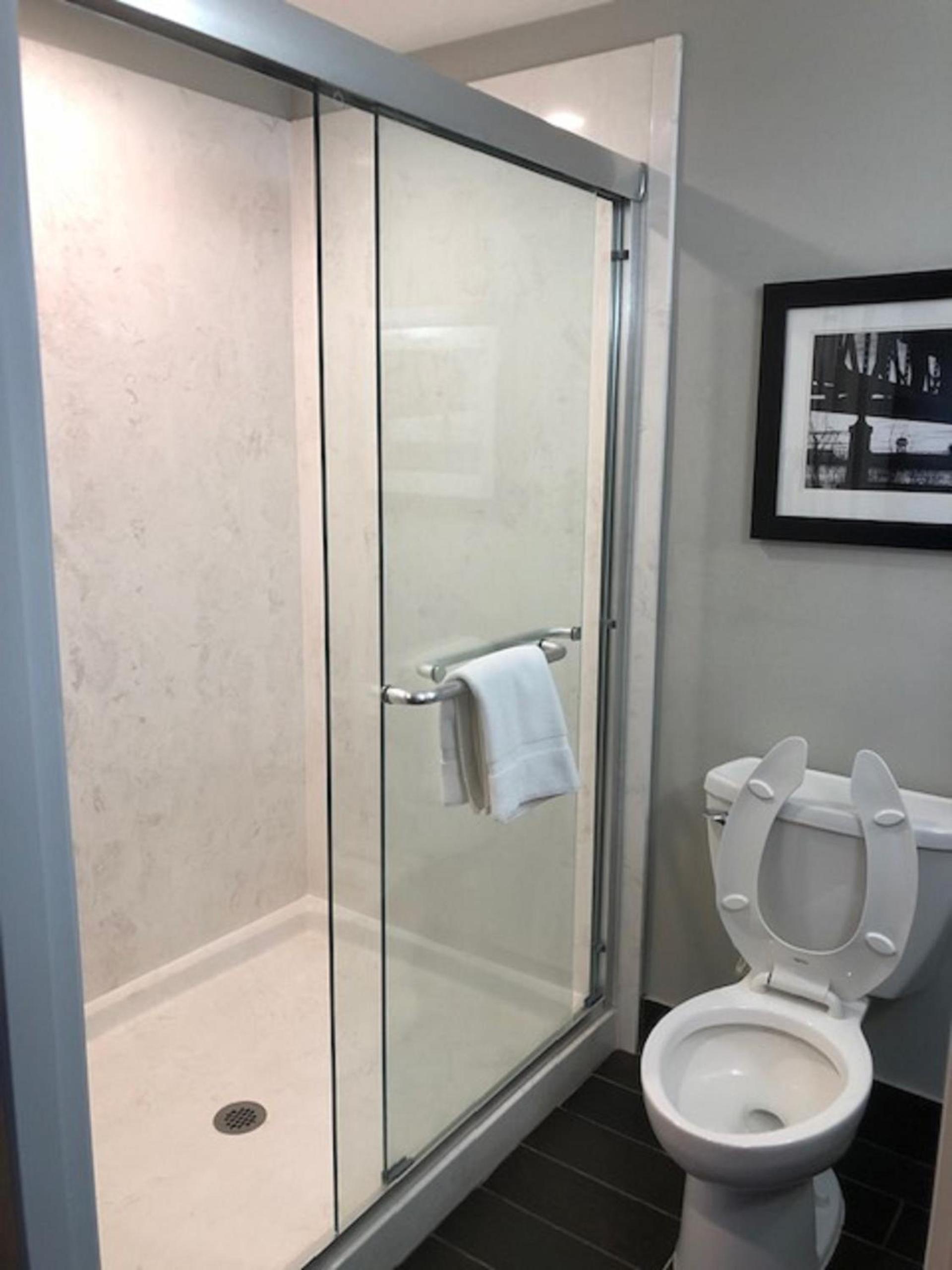 Holiday Inn & Suites Lafayette North by IHG photo 9