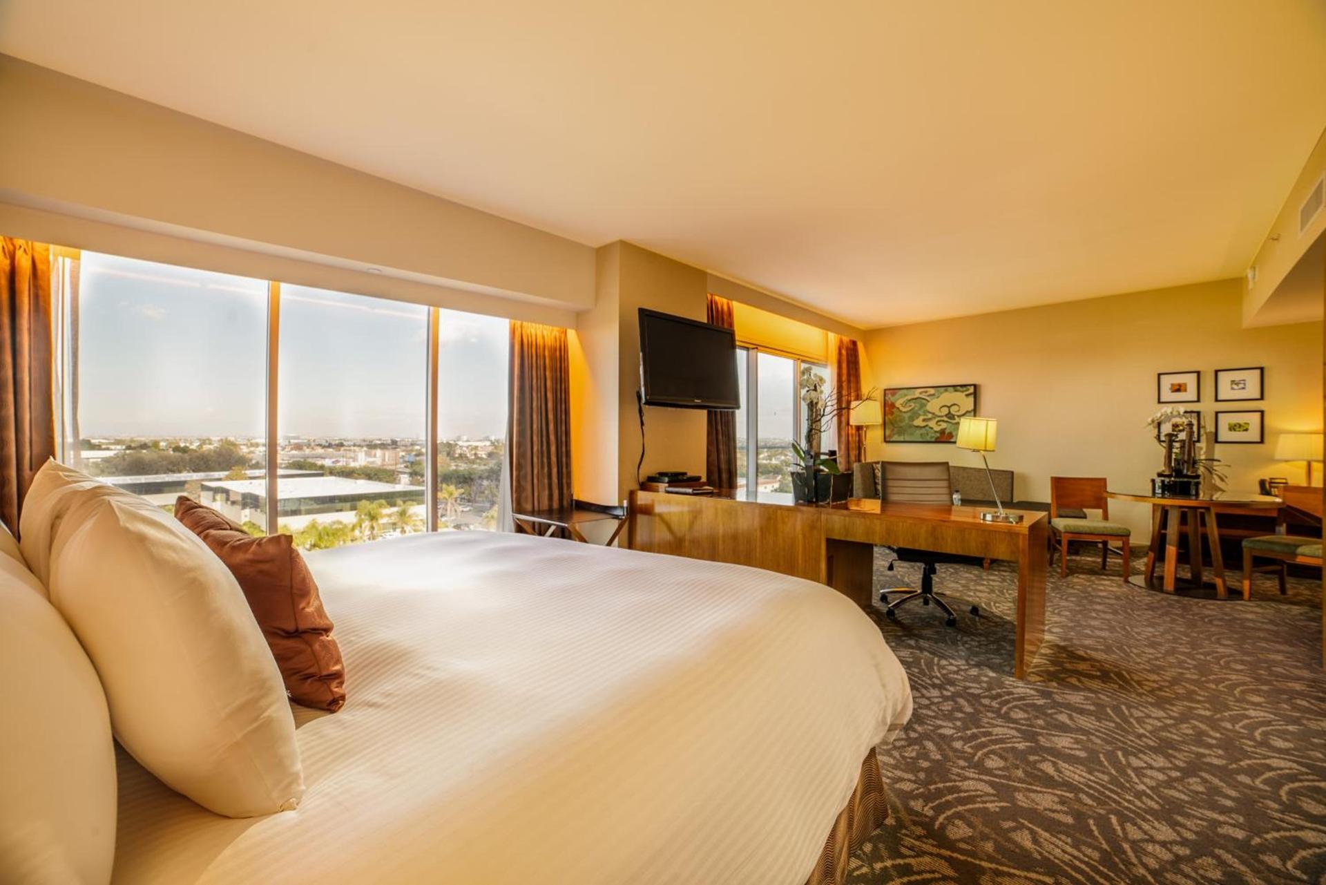 Miyako Hybrid Hotel Torrance photo 5