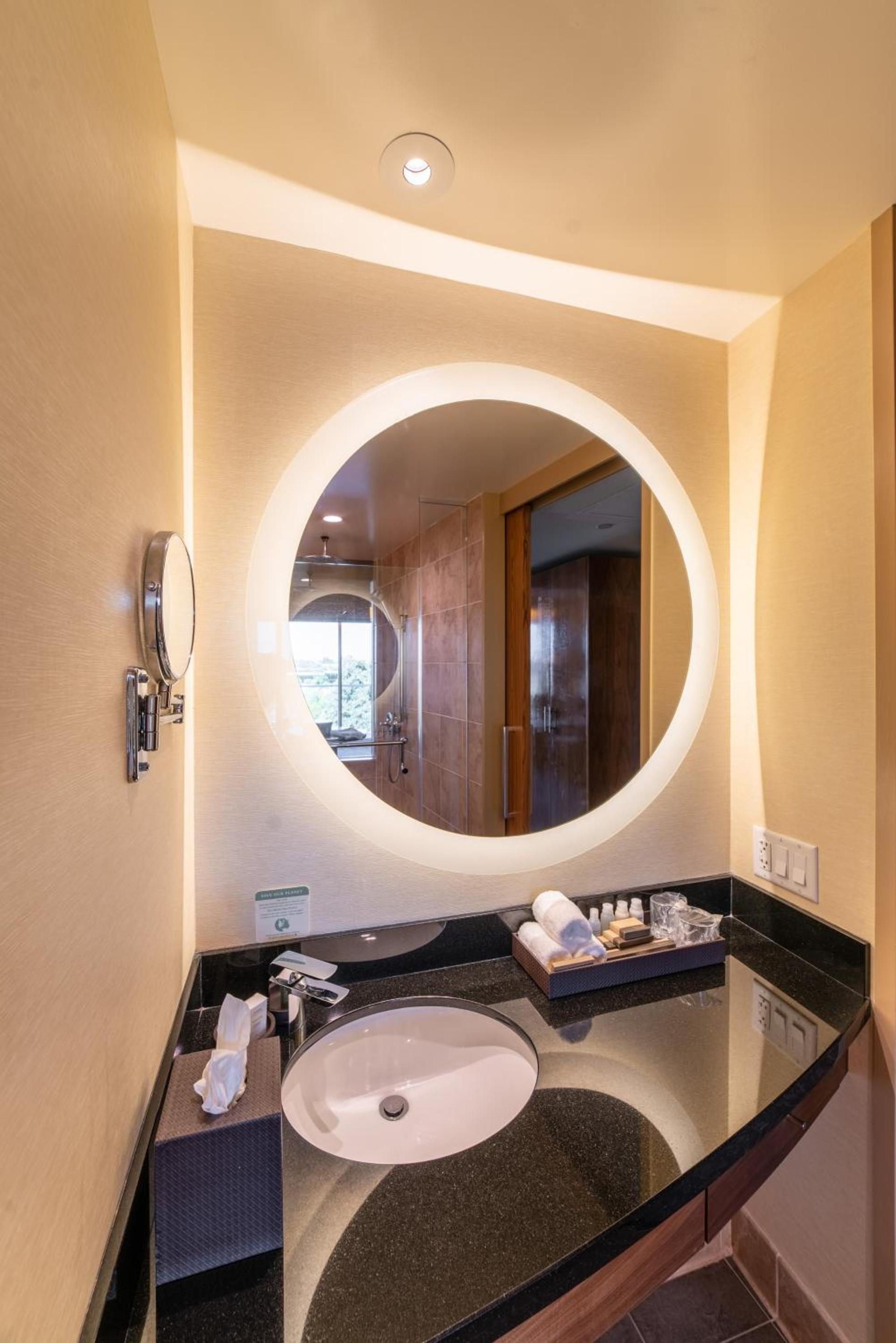 Miyako Hybrid Hotel Torrance photo 26