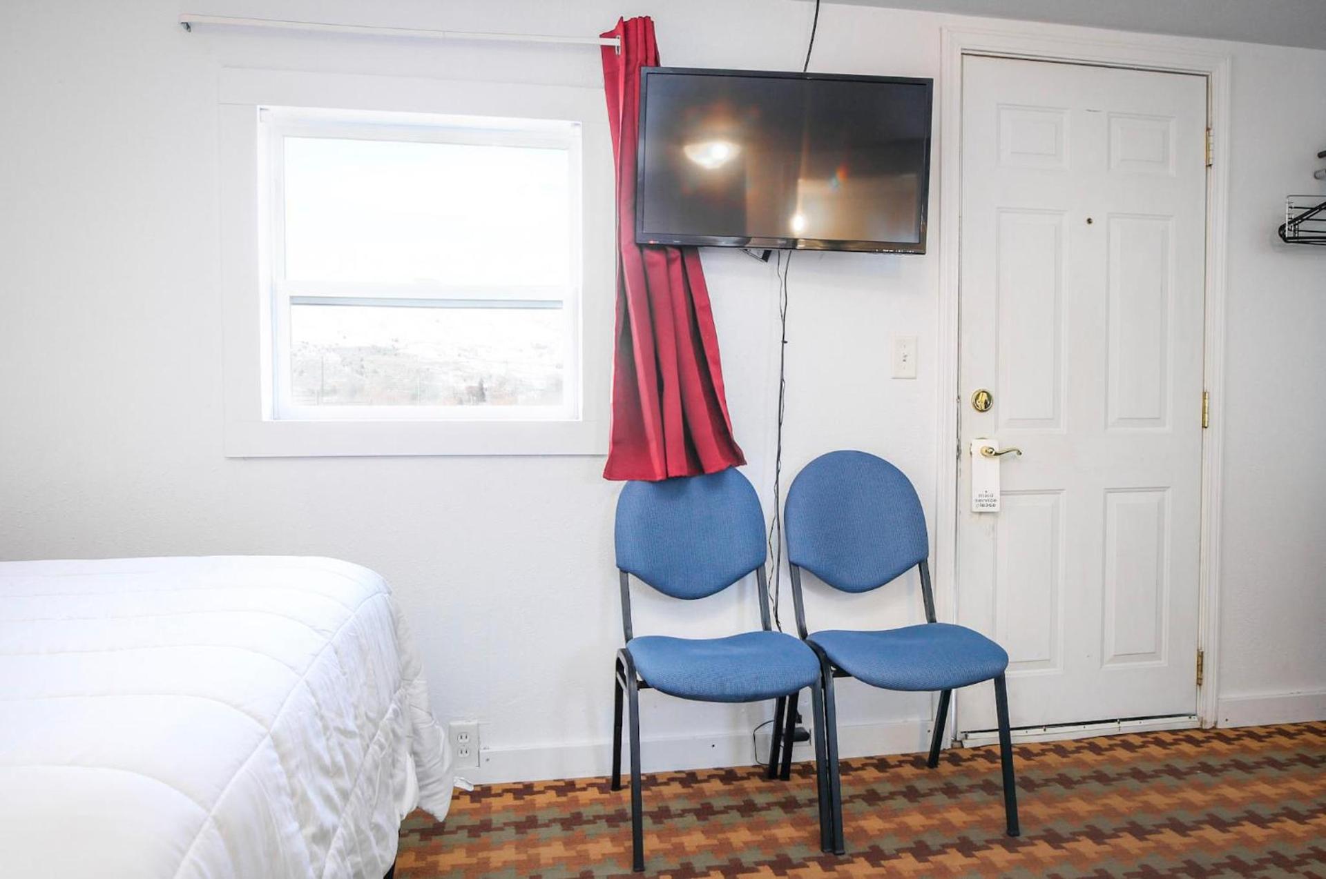 Baker City Motel & RV photo 37
