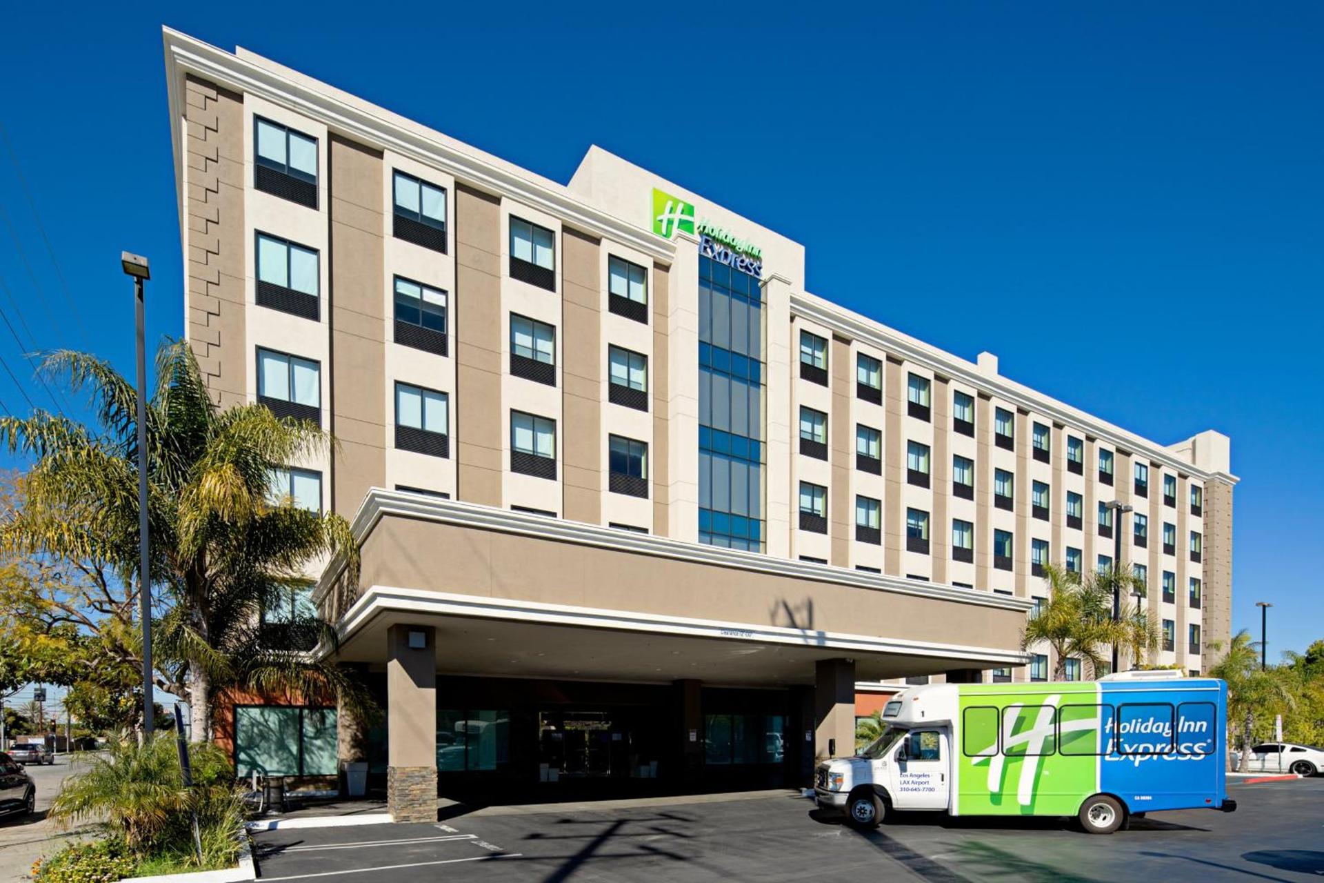 Holiday Inn Express Los Angeles LAX Airport by IHG photo 1