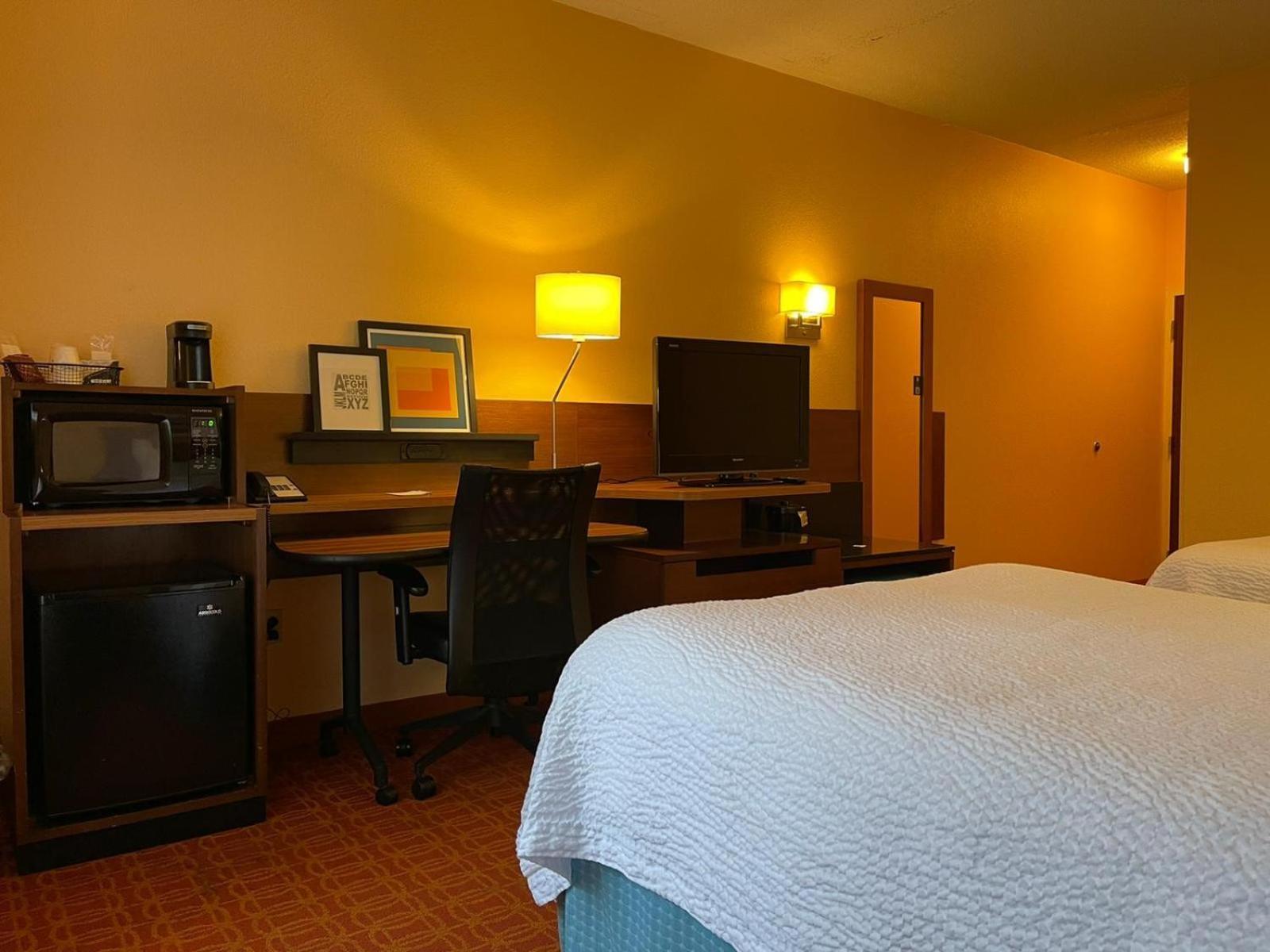 Baymont by Wyndham Chambersburg photo 29