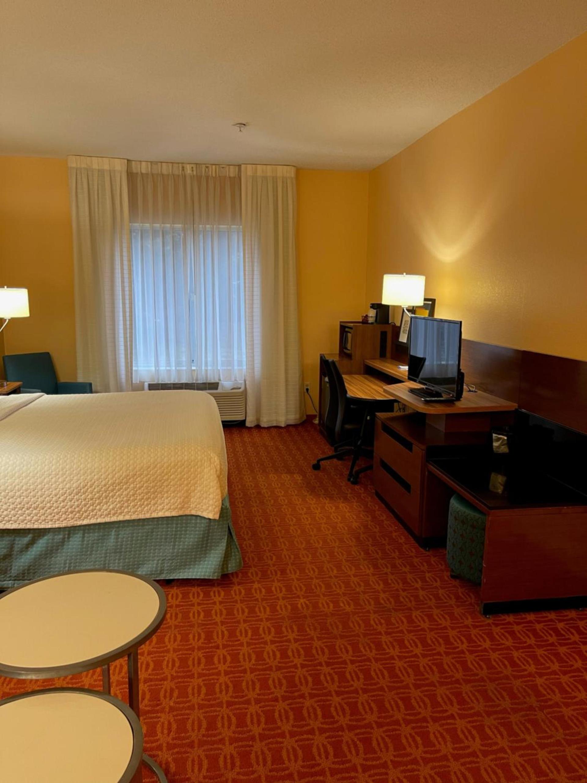 Baymont by Wyndham Chambersburg photo 35
