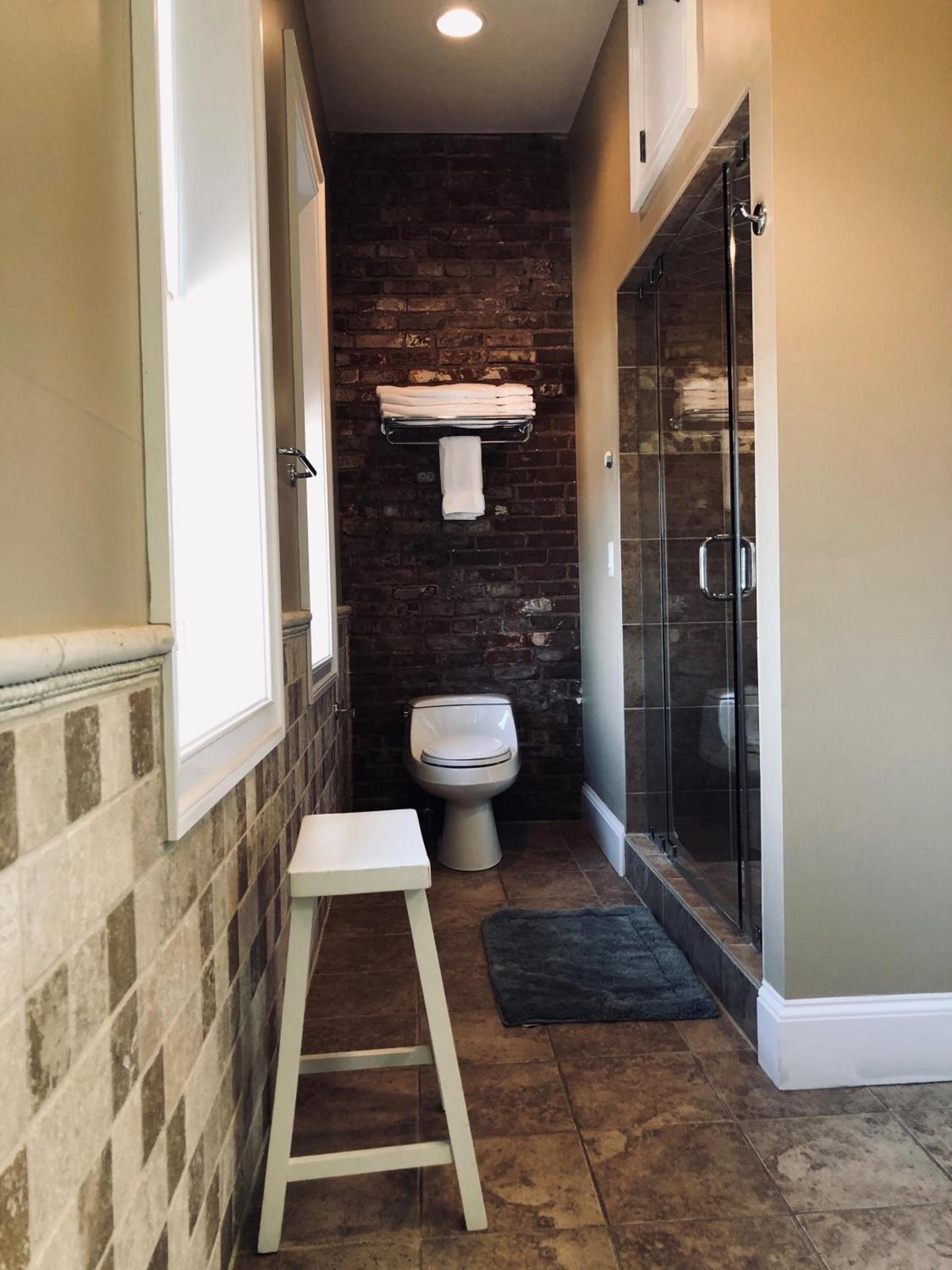 Suites at 249 photo 17