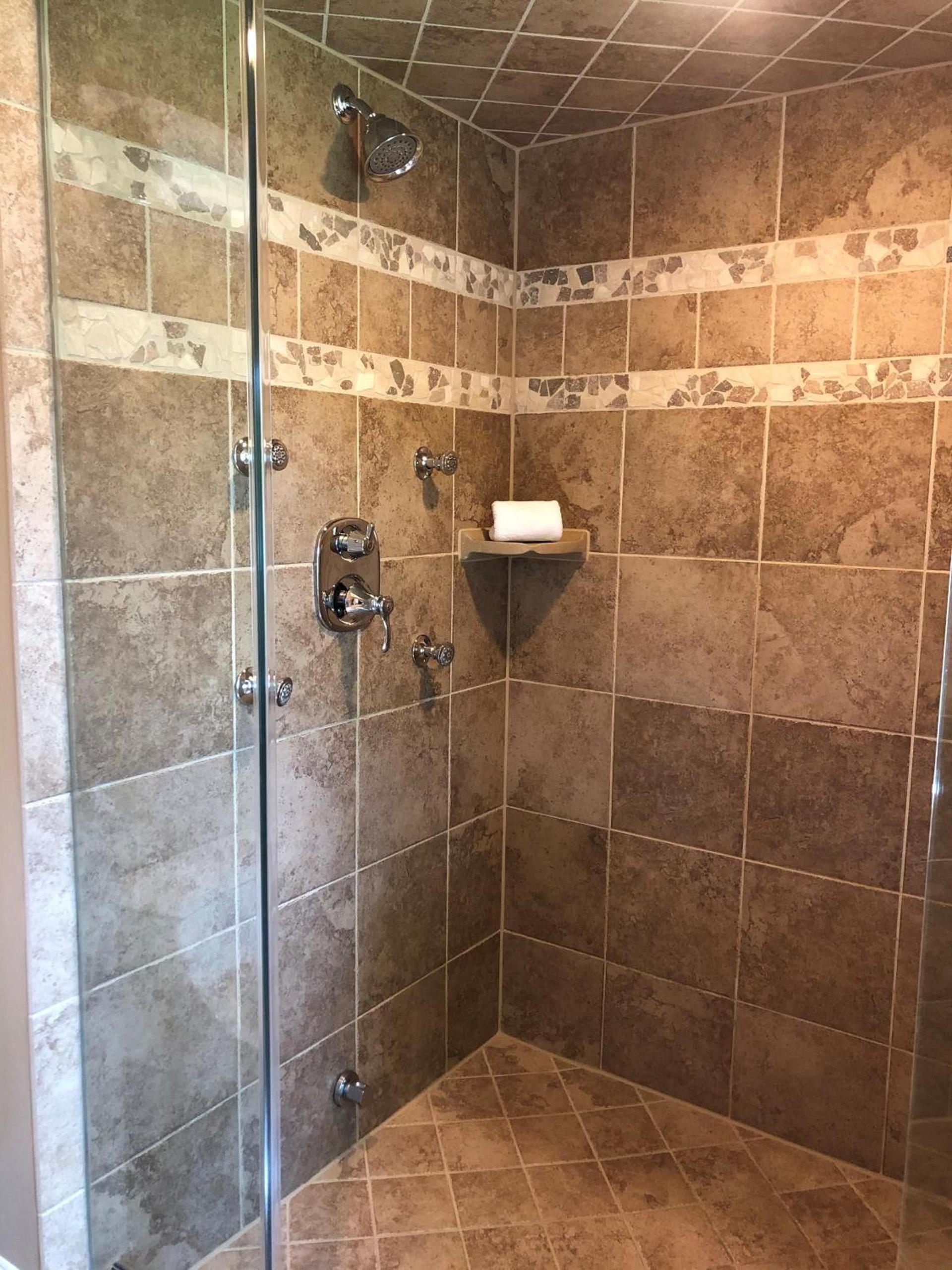 Suites at 249 photo 43