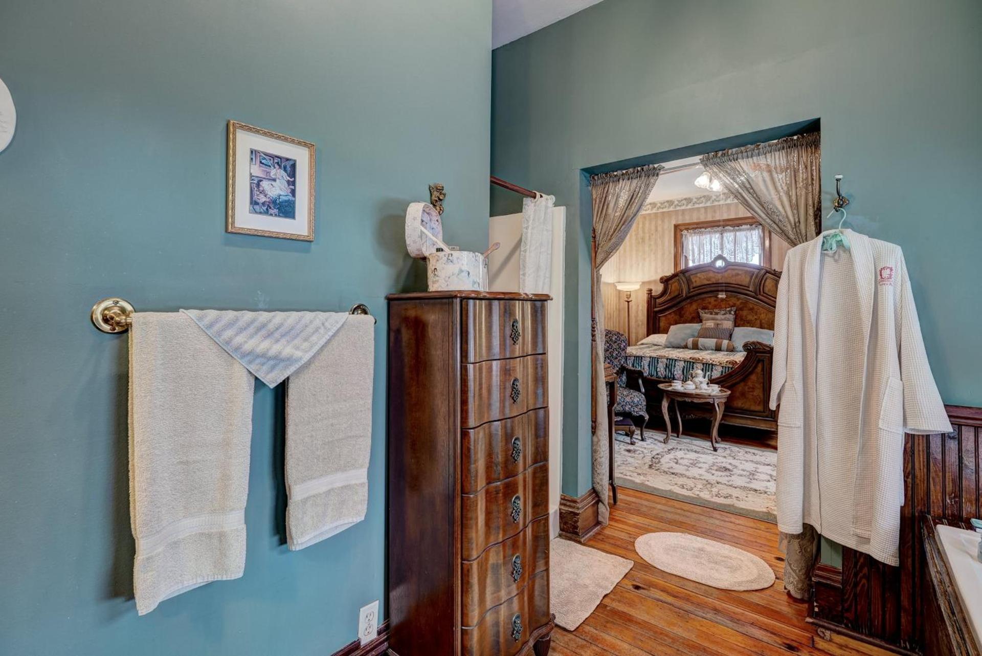 Grandison Inn photo 42