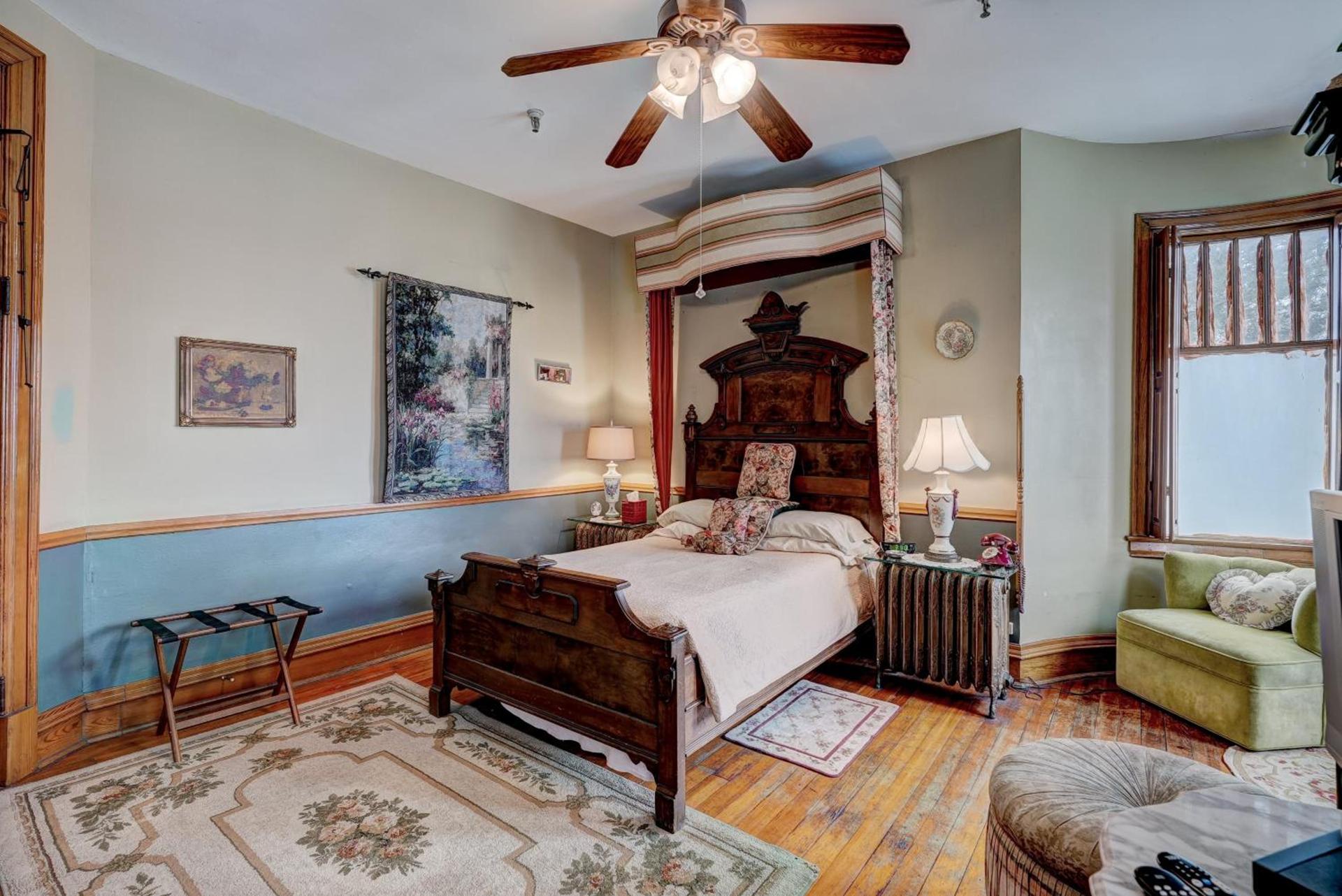 Grandison Inn photo 47