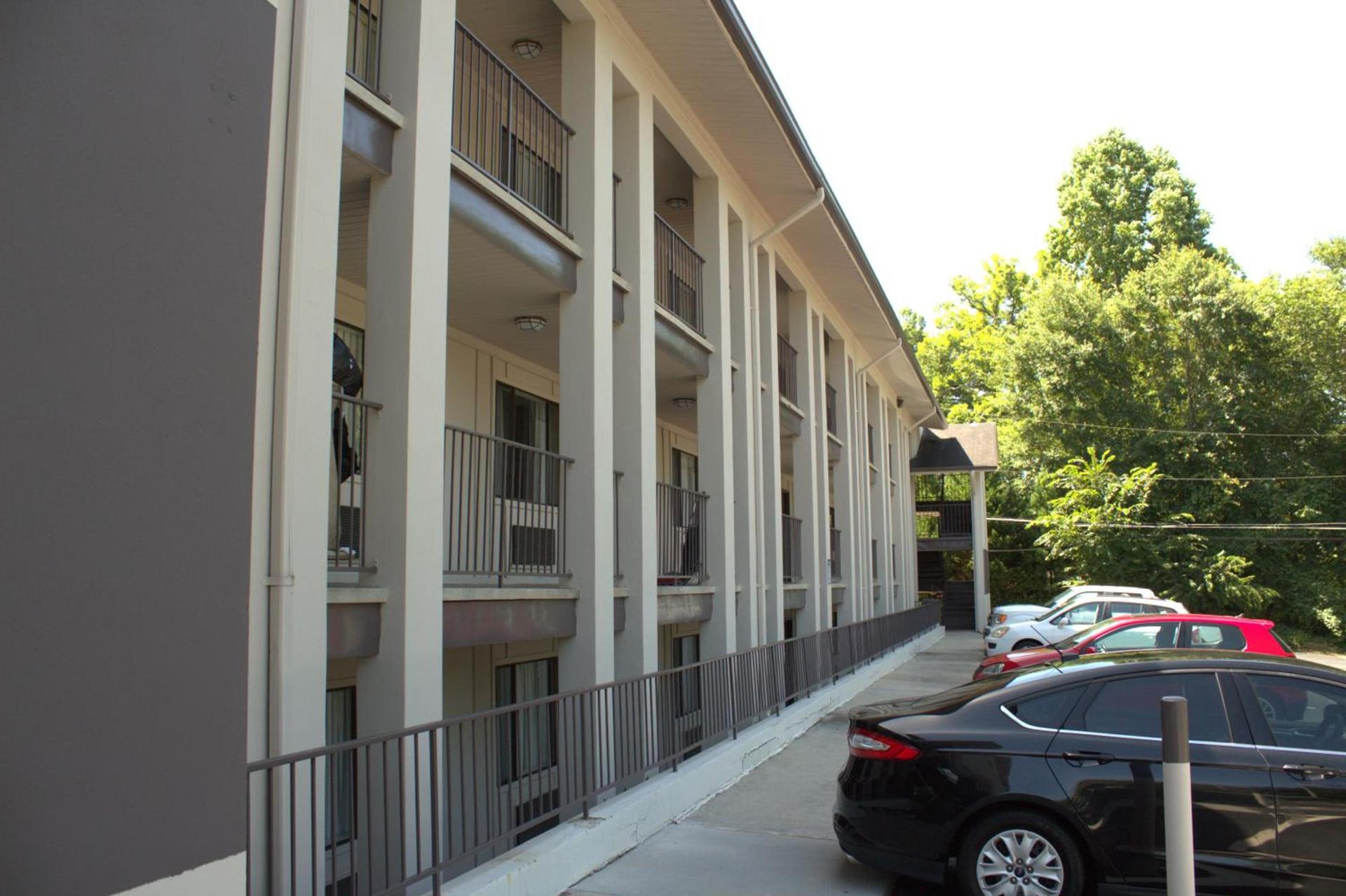 The University Inn at Emory photo 22