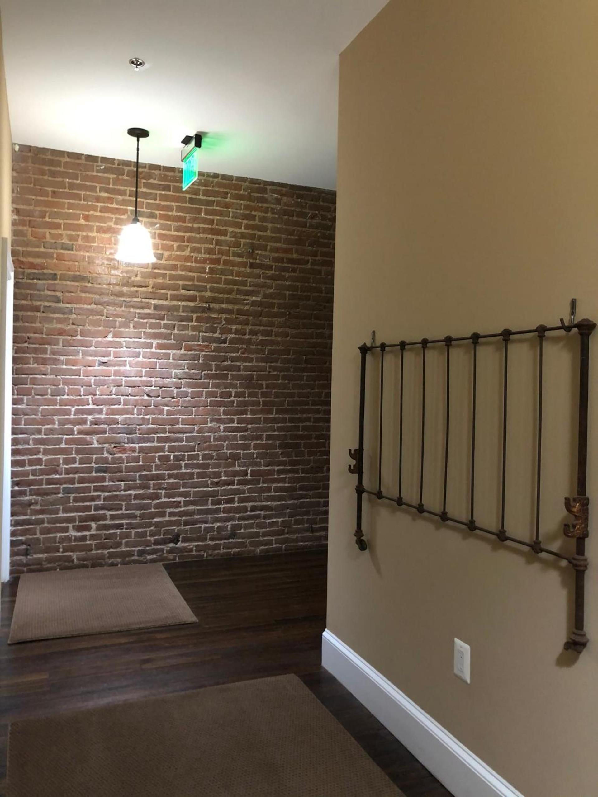 Suites at 249 photo 99