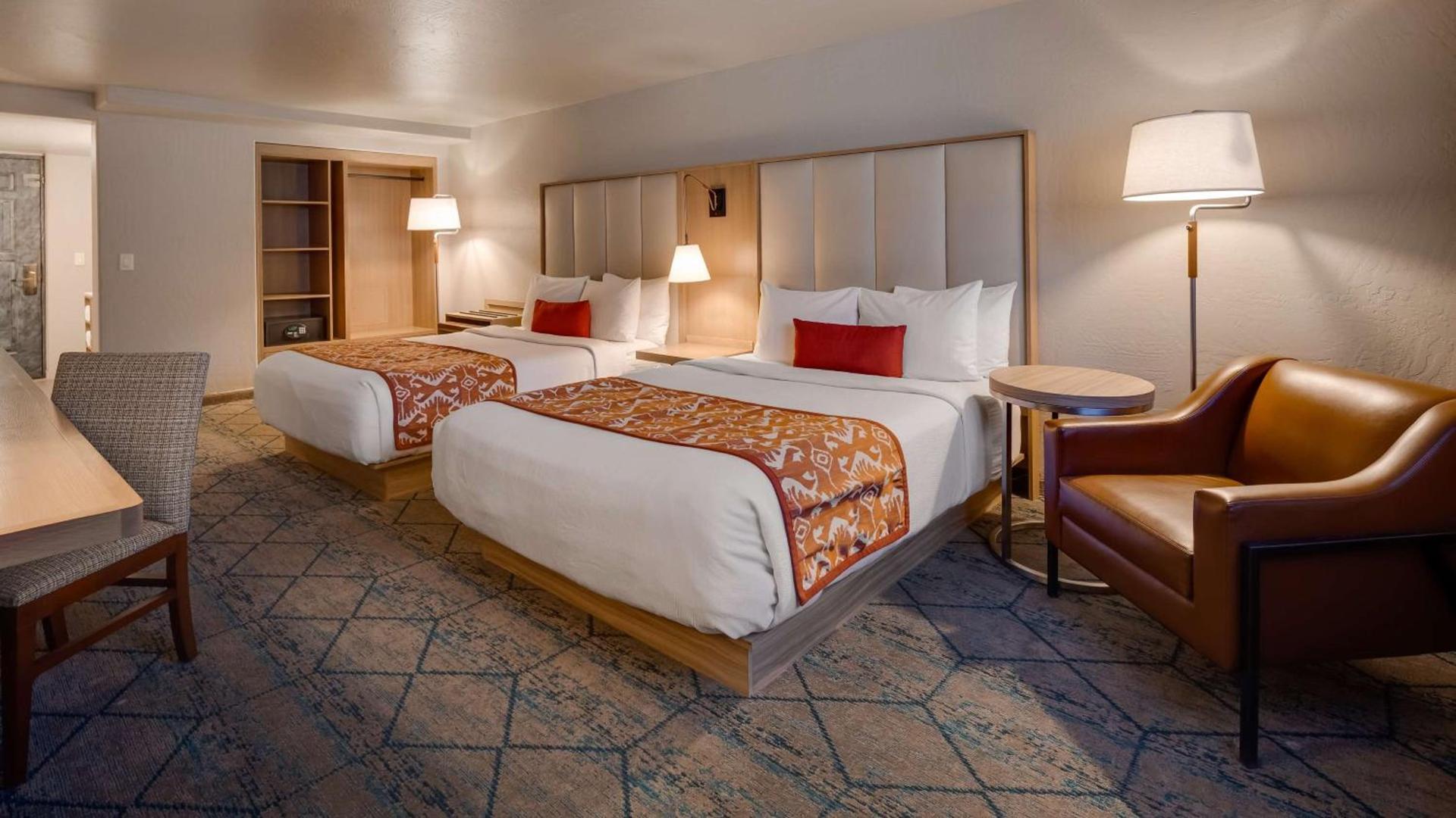 Best Western Plus Arroyo Roble Hotel & Creekside Villas photo 46
