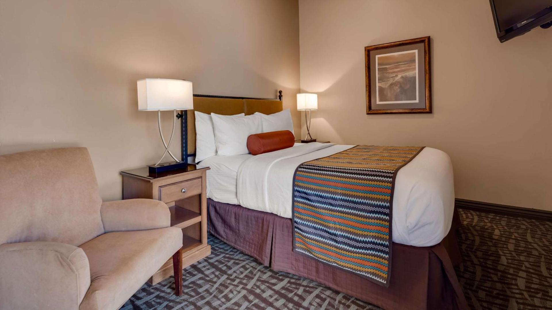 Best Western Plus Arroyo Roble Hotel & Creekside Villas photo 59