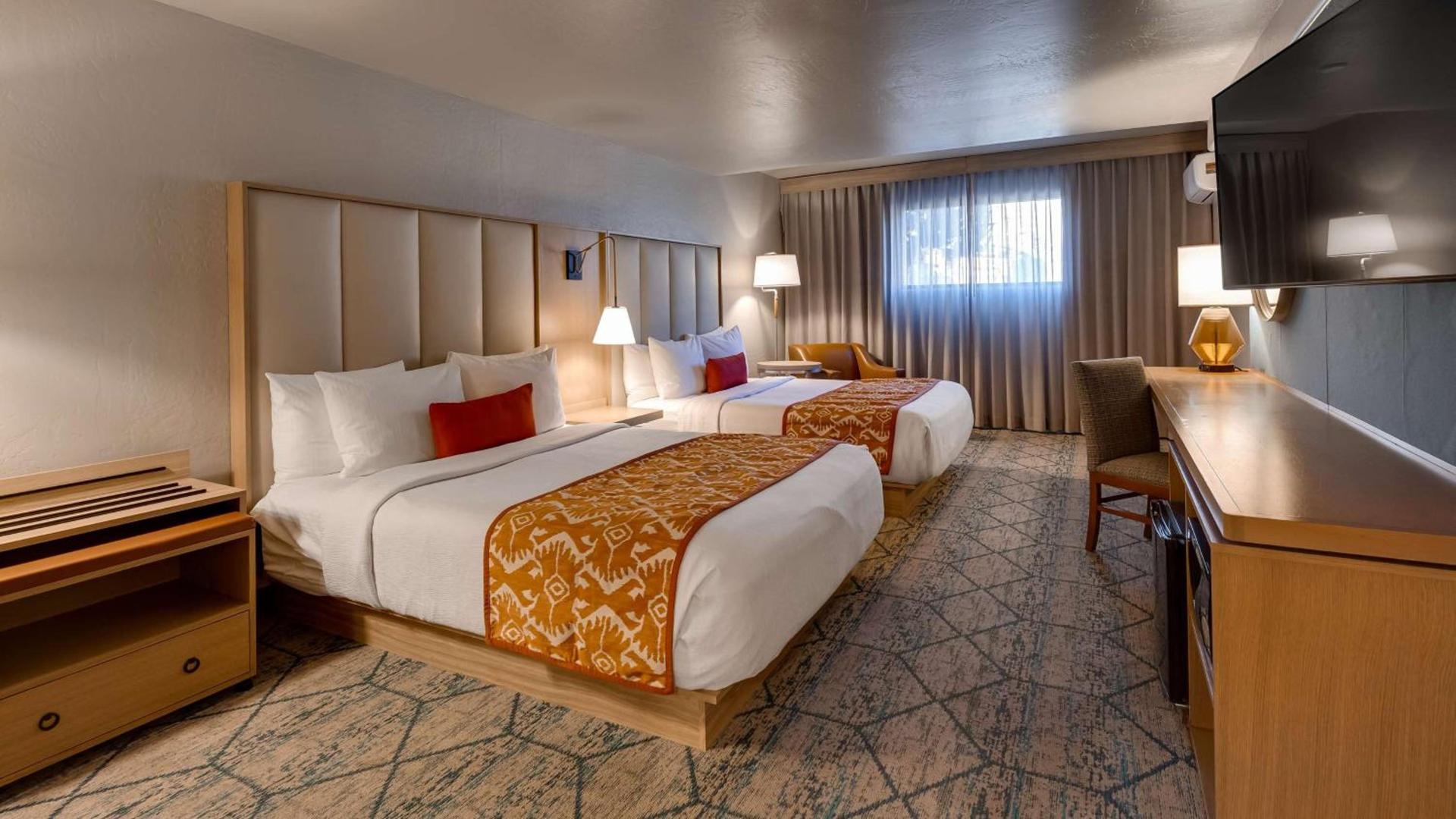 Best Western Plus Arroyo Roble Hotel & Creekside Villas photo 63