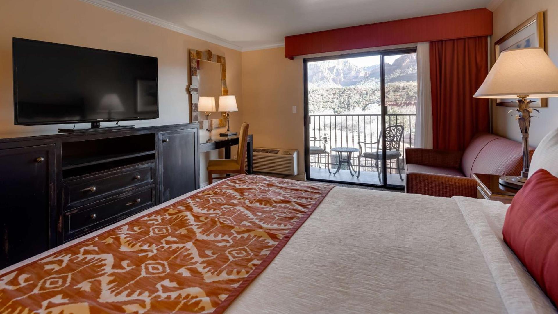 Best Western Plus Arroyo Roble Hotel & Creekside Villas photo 65
