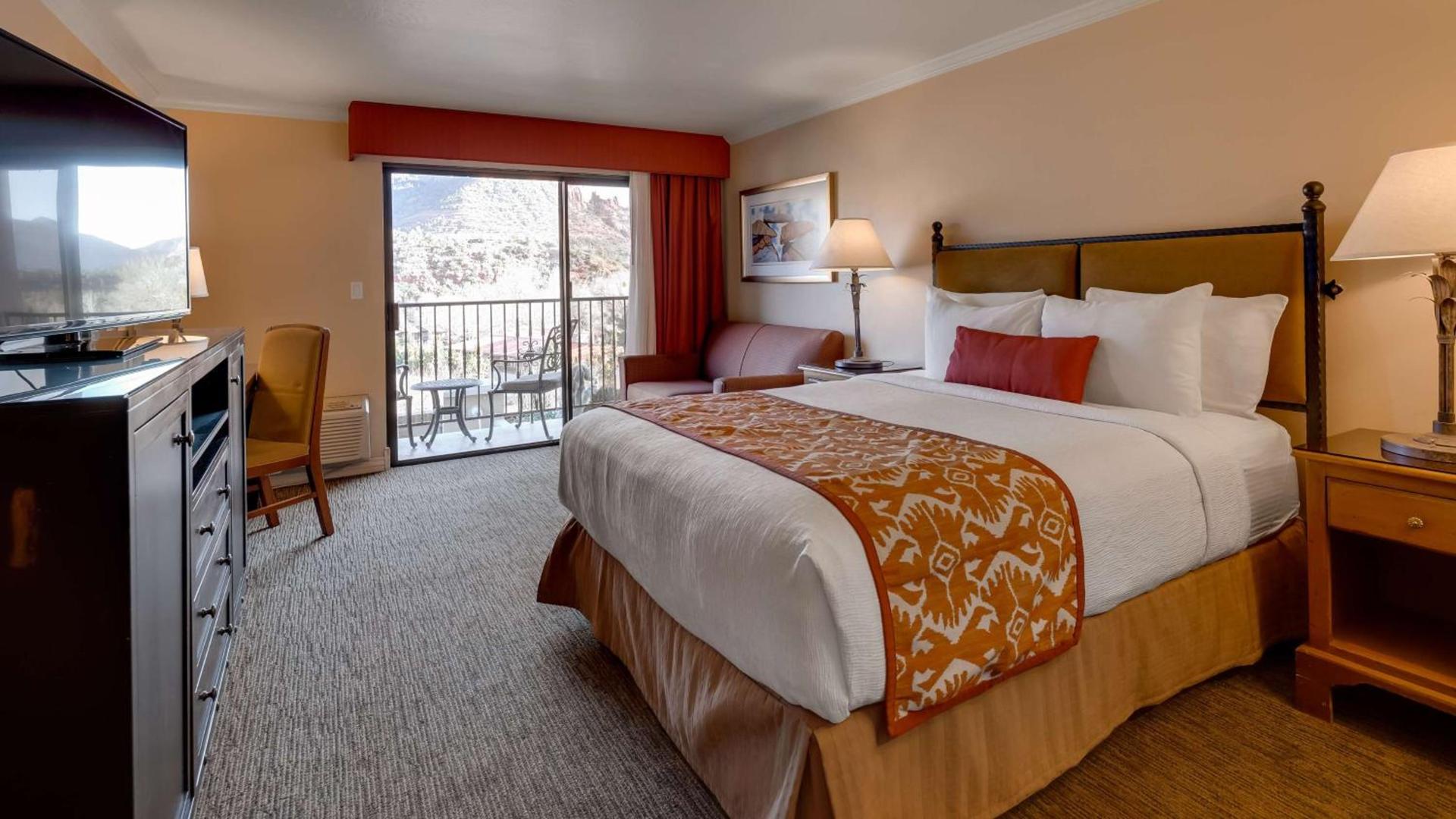 Best Western Plus Arroyo Roble Hotel & Creekside Villas photo 64