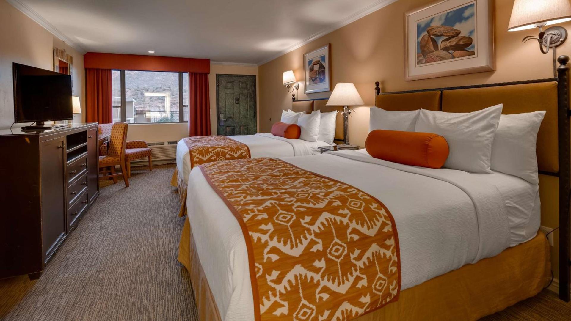 Best Western Plus Arroyo Roble Hotel & Creekside Villas photo 5