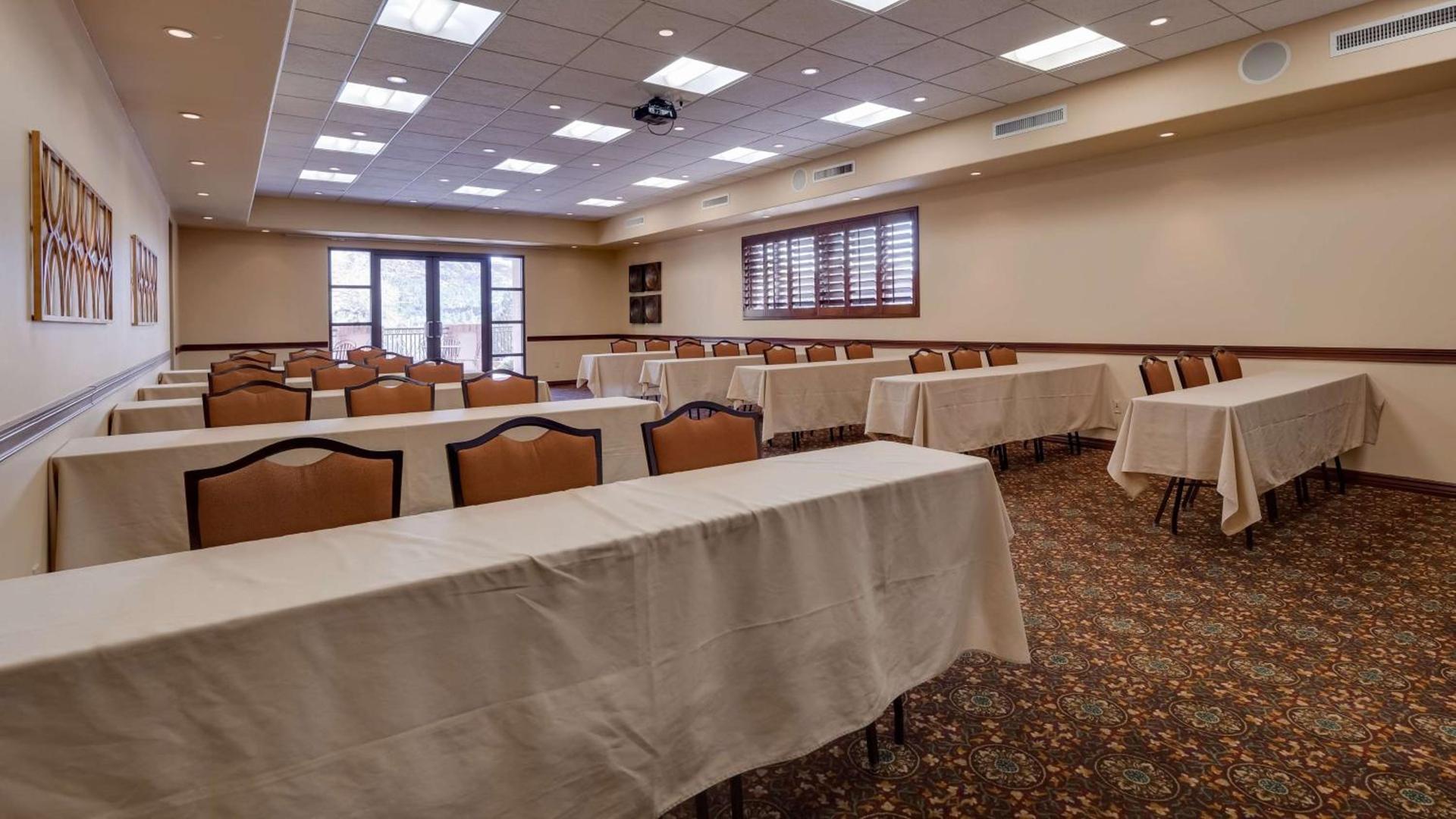 Best Western Plus Arroyo Roble Hotel & Creekside Villas photo 21