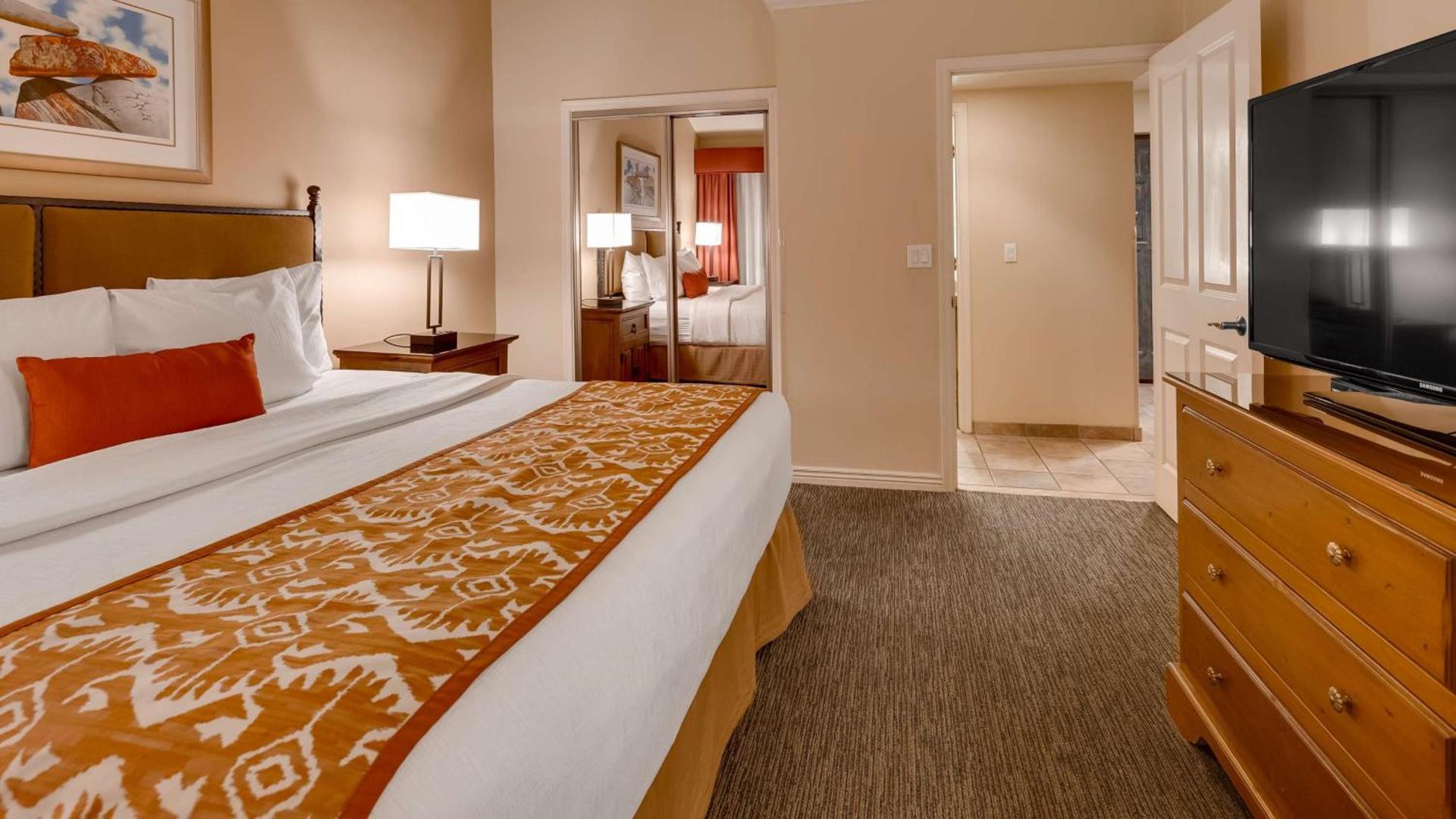 Best Western Plus Arroyo Roble Hotel & Creekside Villas photo 76
