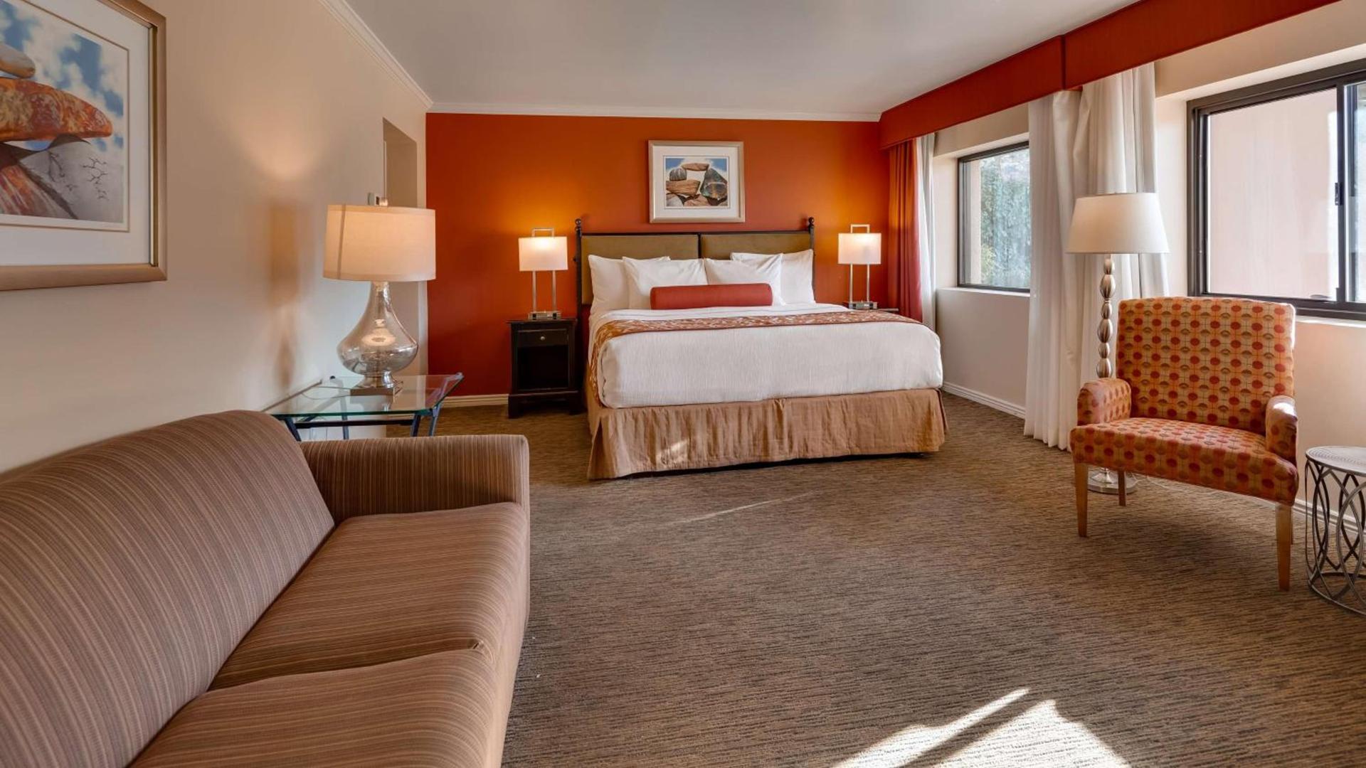 Best Western Plus Arroyo Roble Hotel & Creekside Villas photo 41