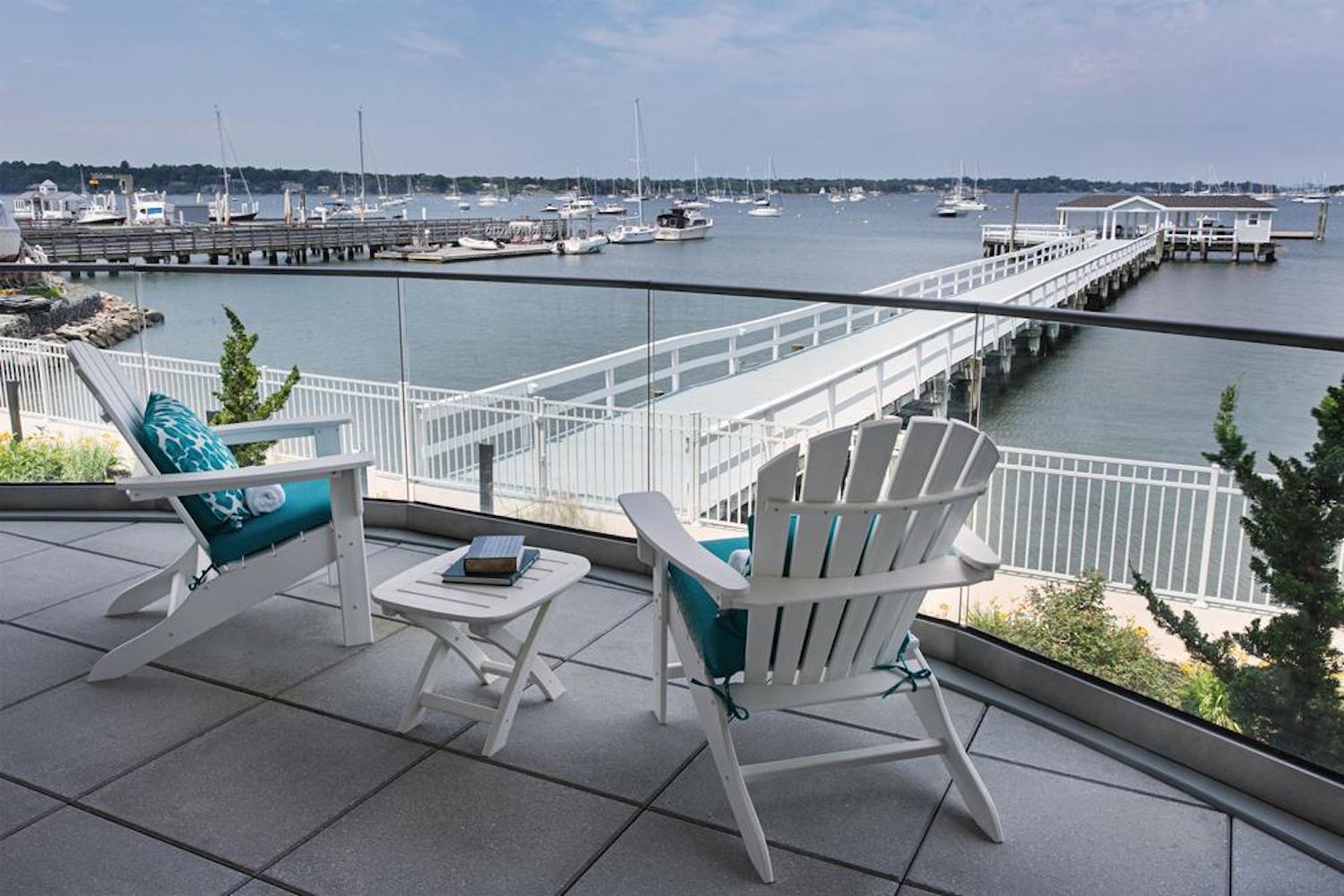 Fathoms Hotel & Marina photo 3