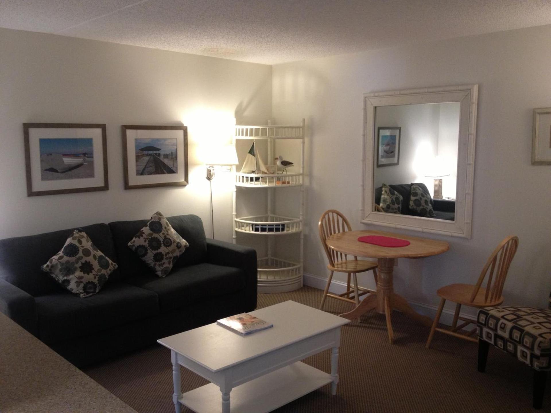 Biscayne Suites photo 14