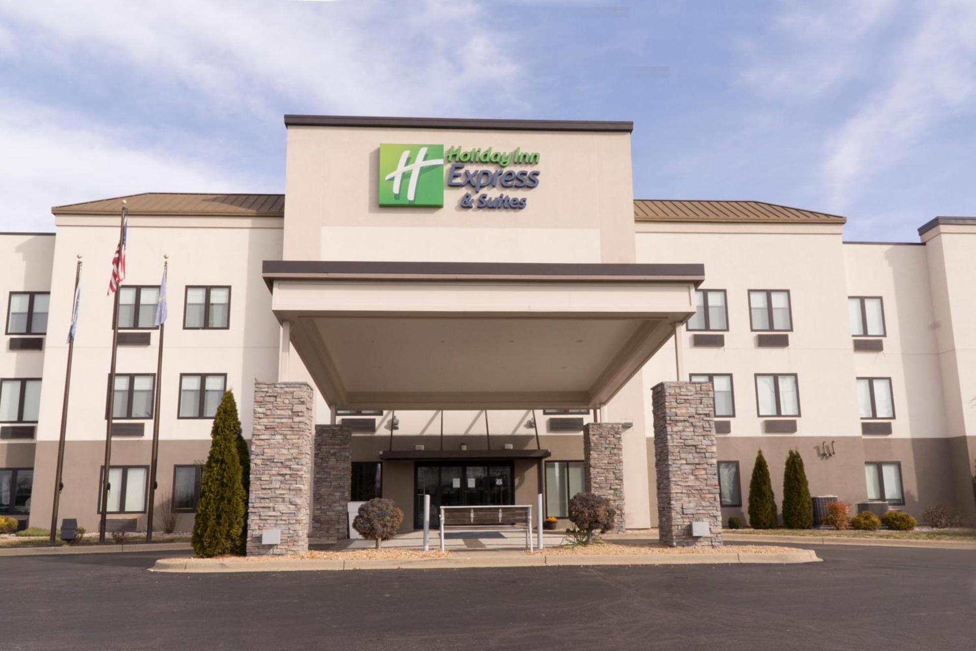 Holiday Inn Express Hotel & Suites Madison by IHG photo 39