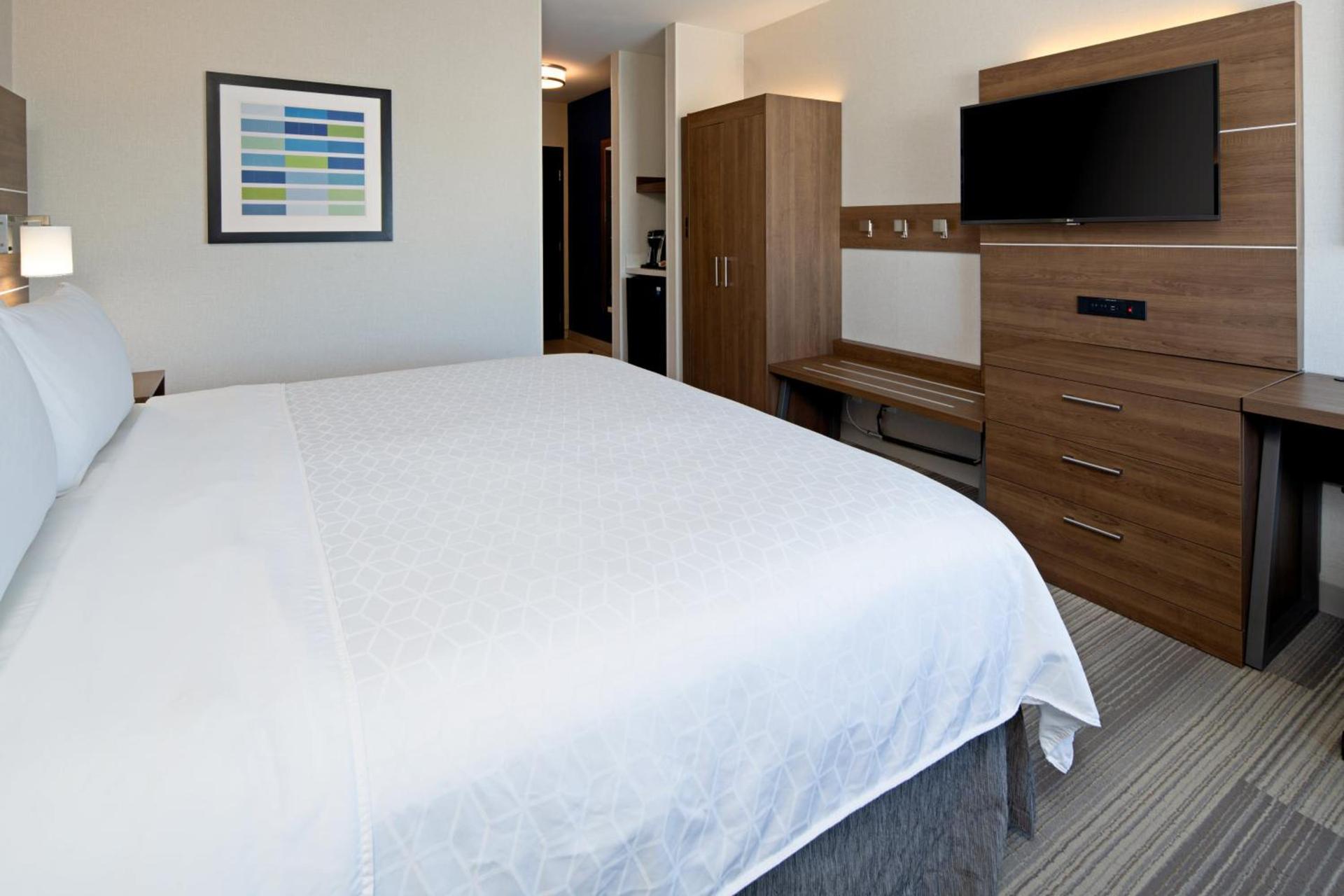 Holiday Inn Express Los Angeles LAX Airport by IHG photo 35