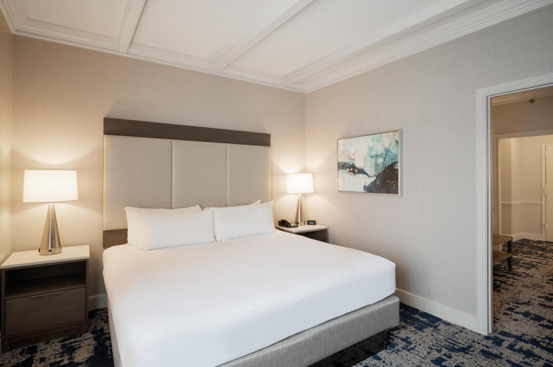 Crowne Plaza Albany - The Desmond Hotel photo 8