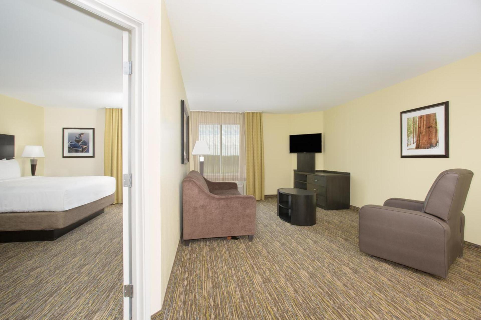Candlewood Suites Longmont - Boulder Area by IHG photo 12
