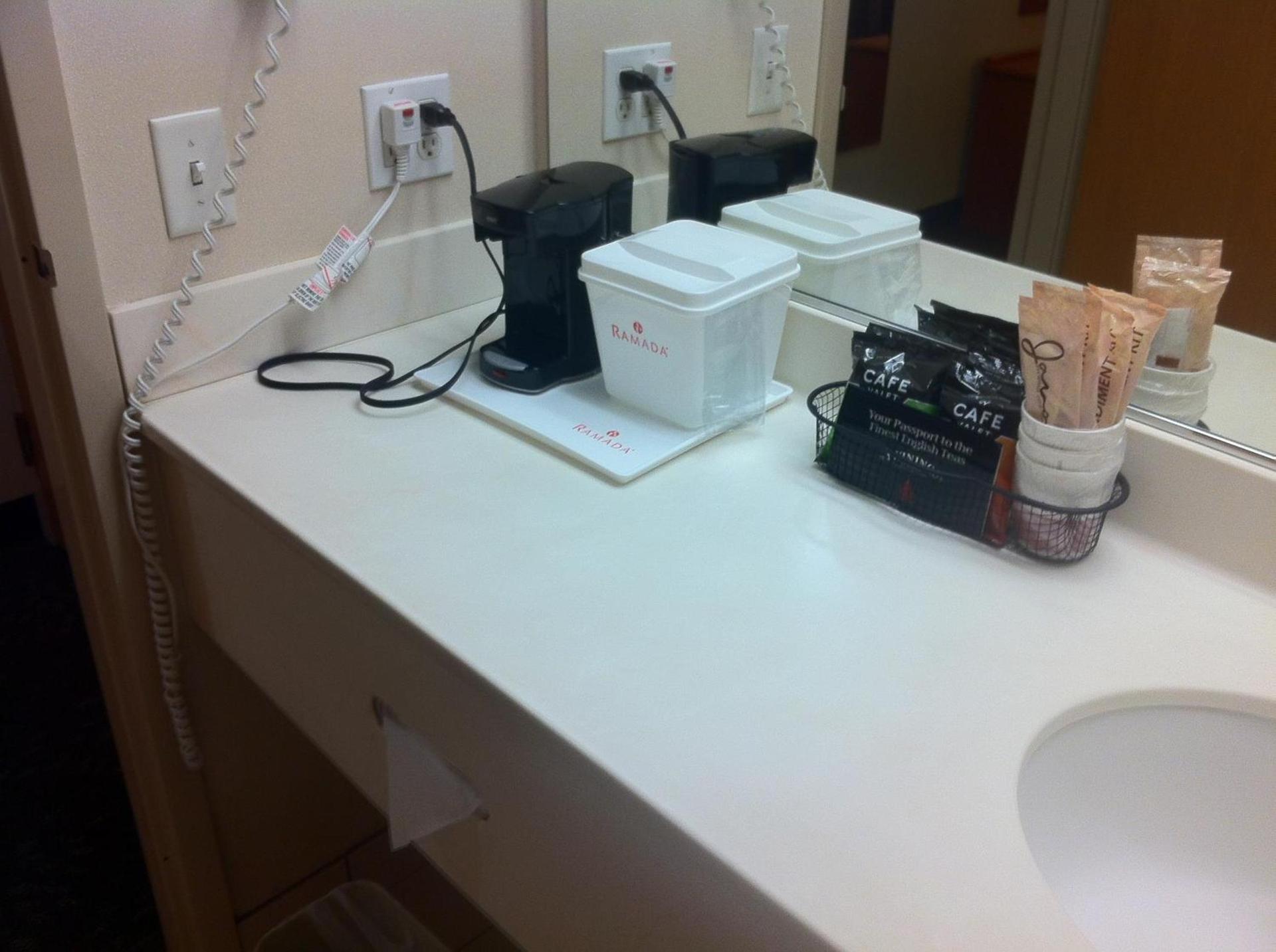 Ramada by Wyndham SeaTac Airport photo 20