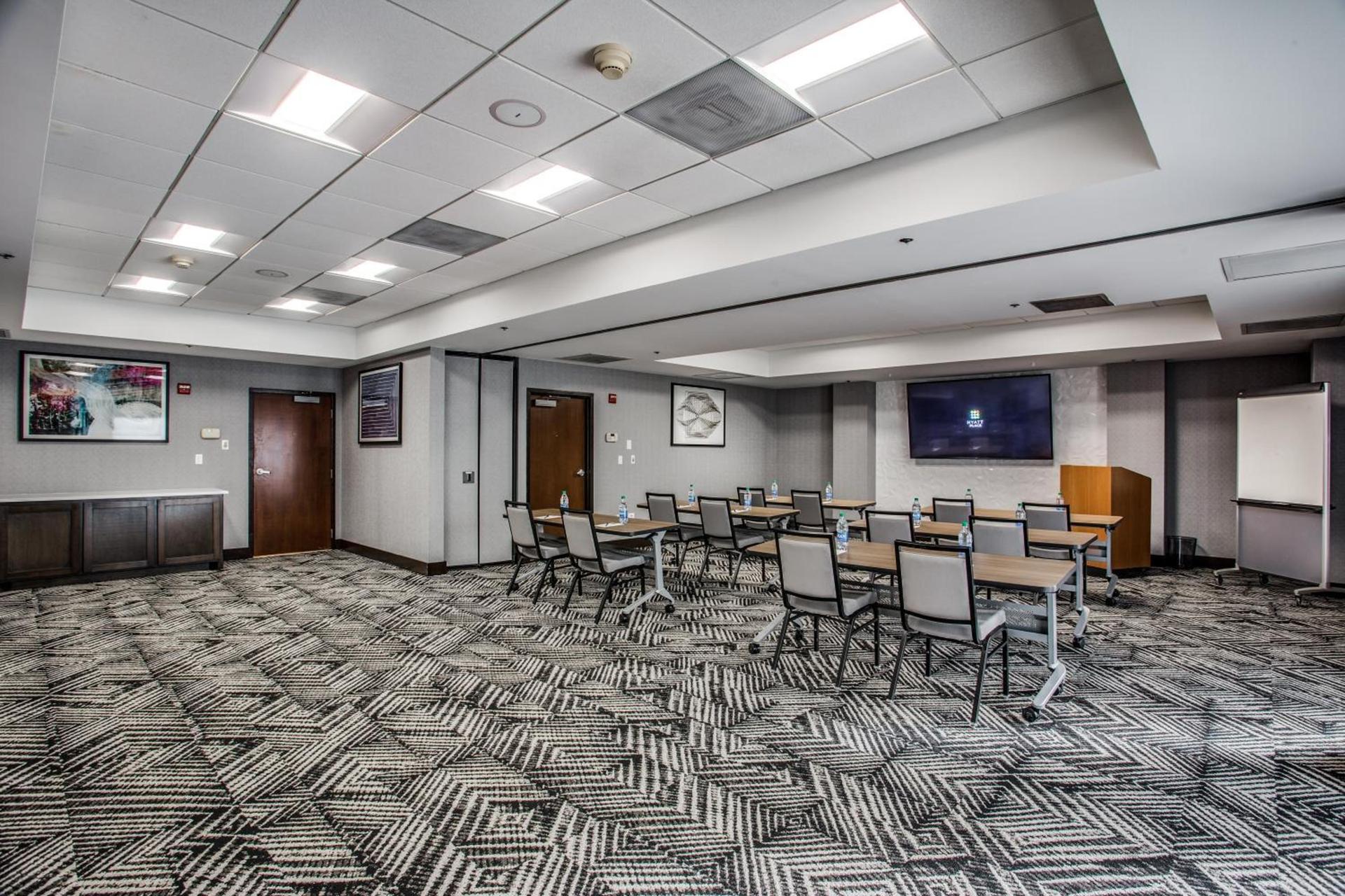 Hyatt Place Fort Worth / Cityview photo 34