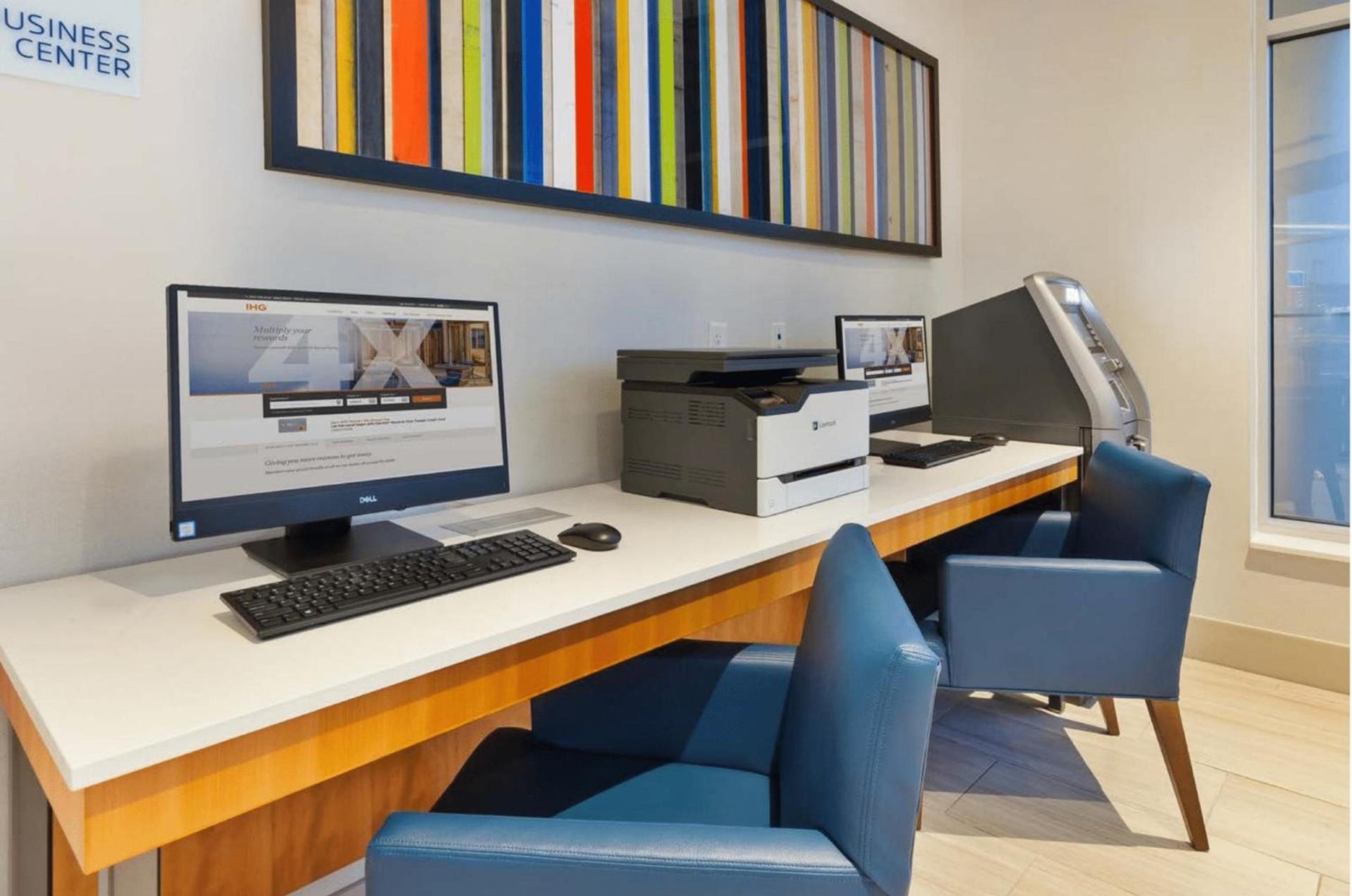 Holiday Inn Express & Suites Jersey City - Holland Tunnel by IHG photo 7
