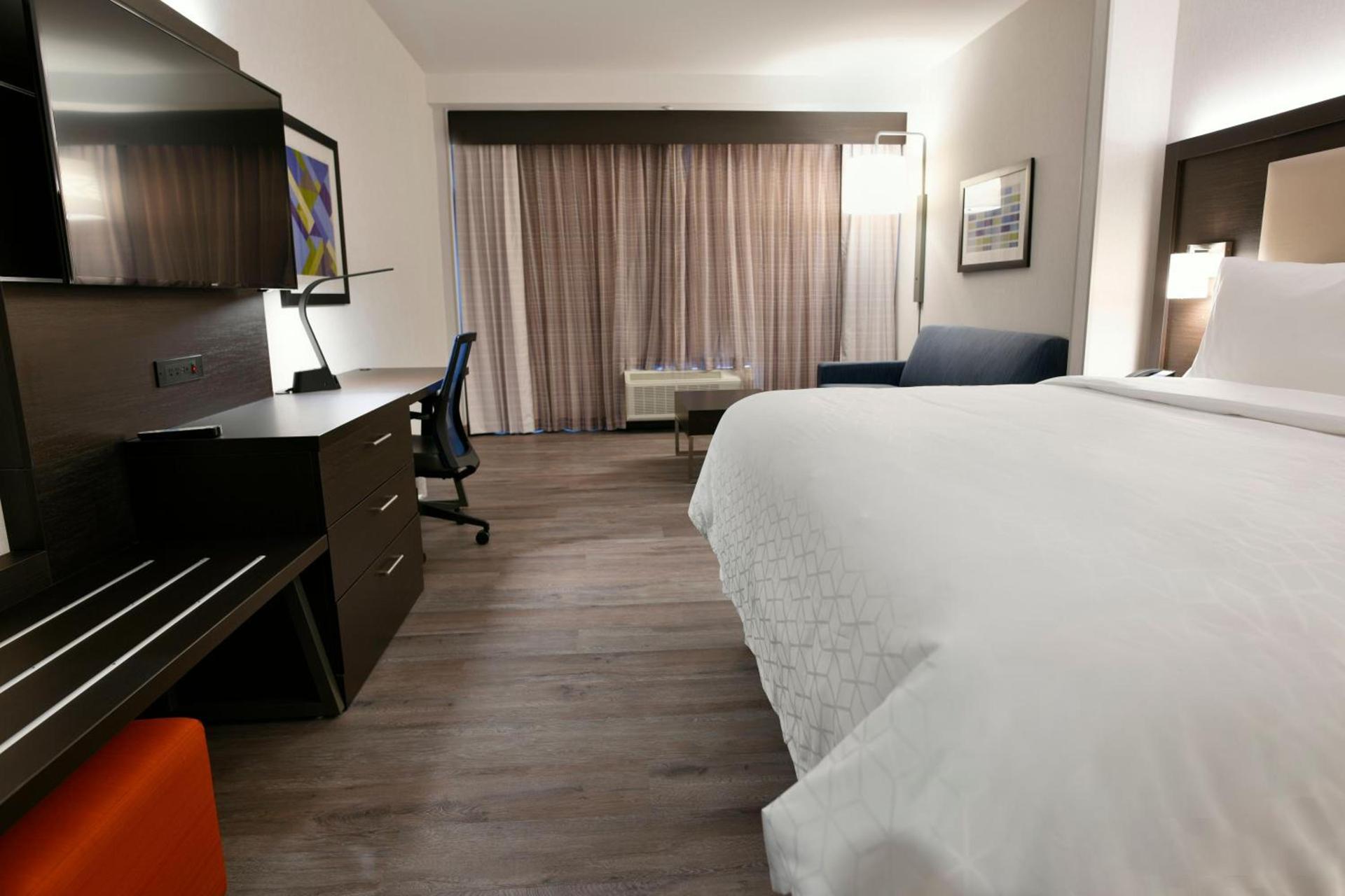 Holiday Inn Express & Suites Jersey City - Holland Tunnel by IHG photo 23