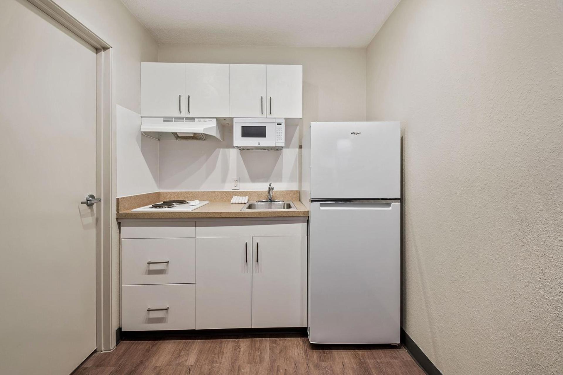 Extended Stay America Suites - Miami - Airport - Blue Lagoon photo 88