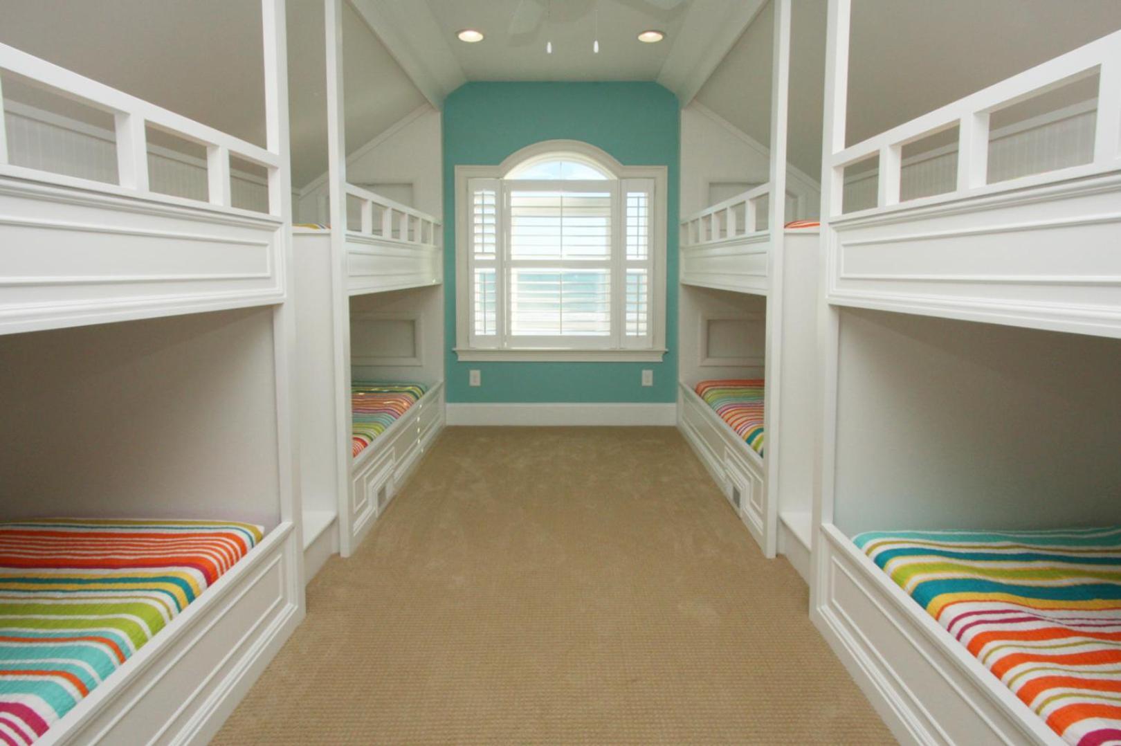 Beach House photo 28