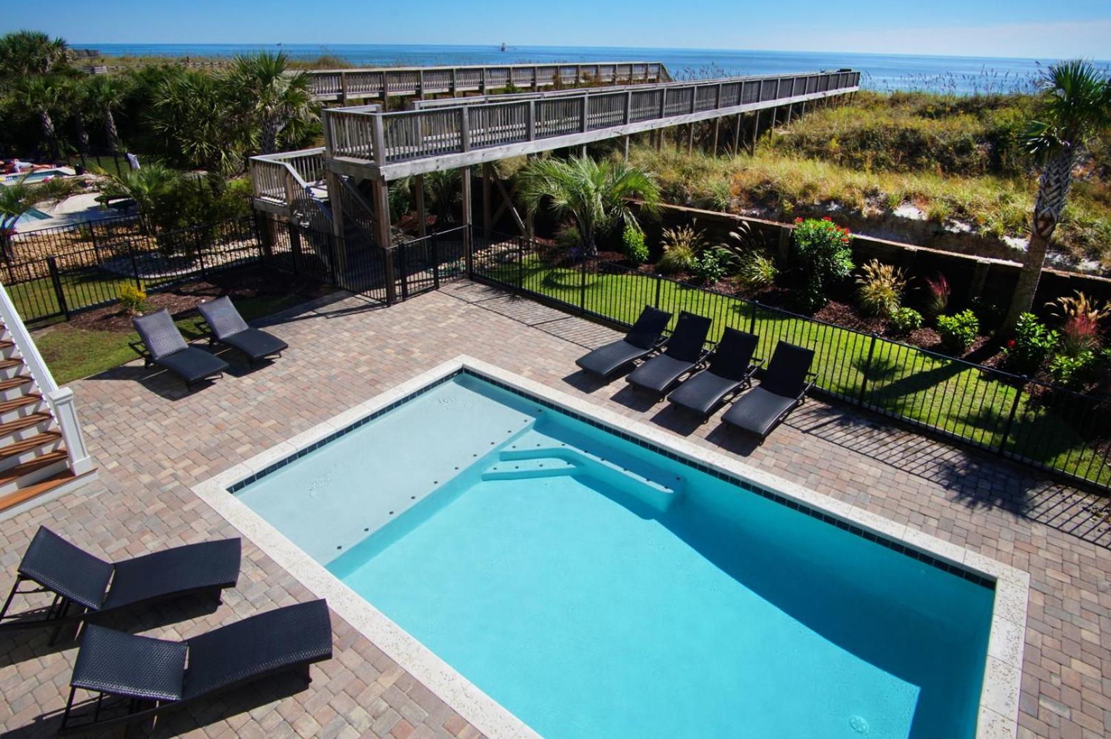 Beach House photo 37