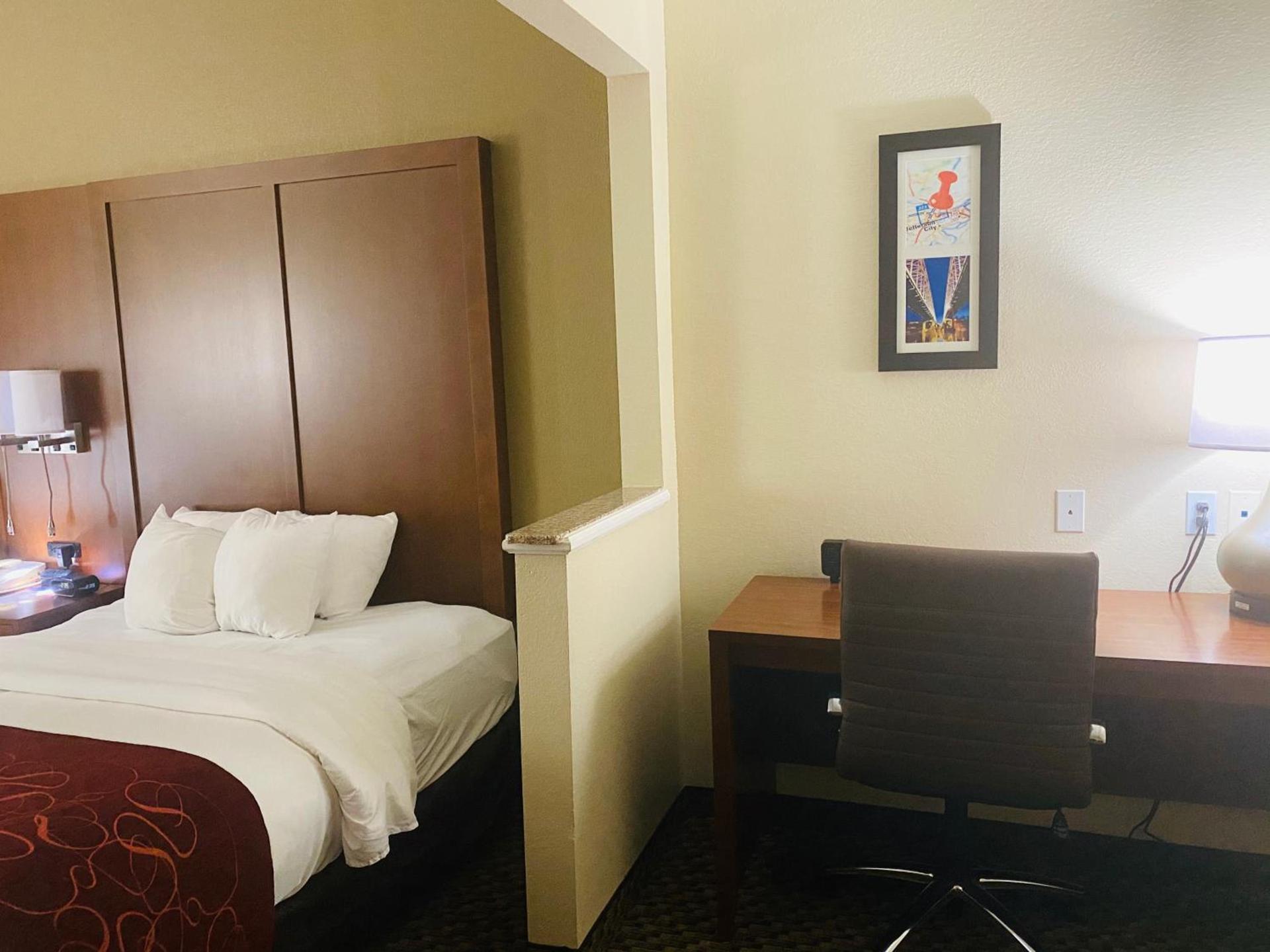 Comfort Suites - Jefferson City photo 53