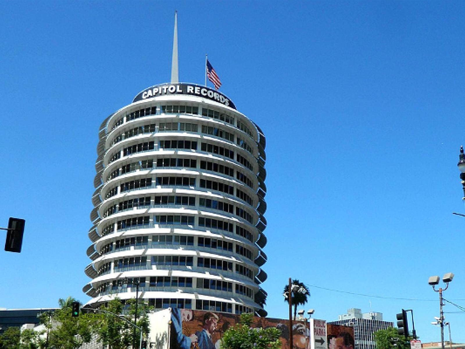 The California - Hollywood photo 2