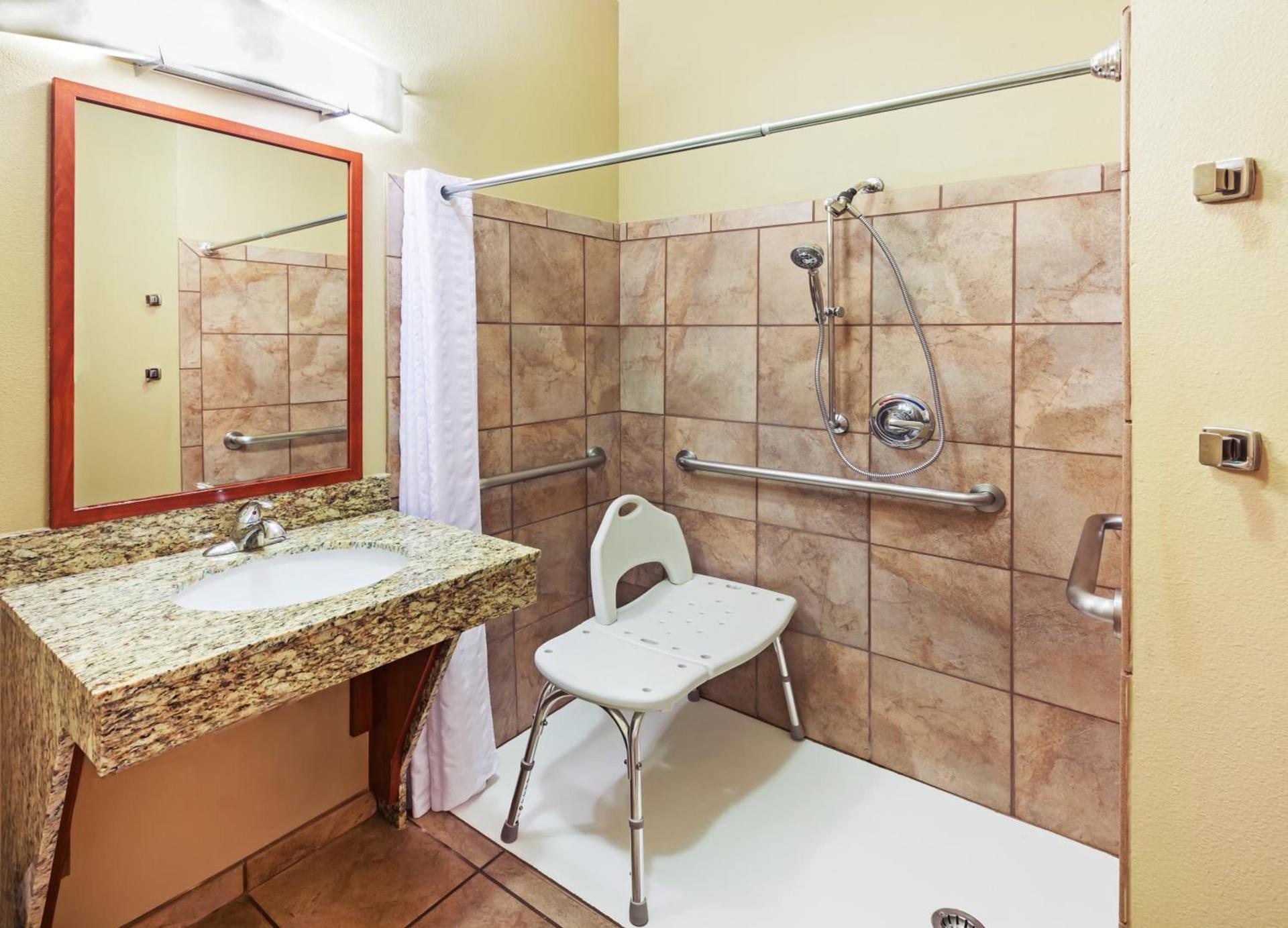 Candlewood Suites El Paso by IHG photo 40