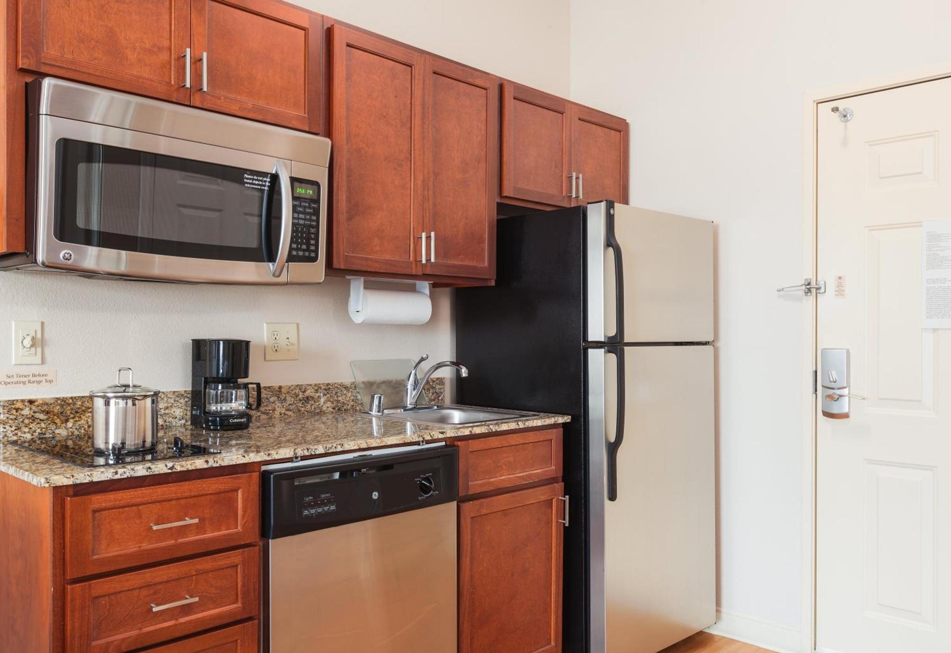 Candlewood Suites El Paso by IHG photo 33