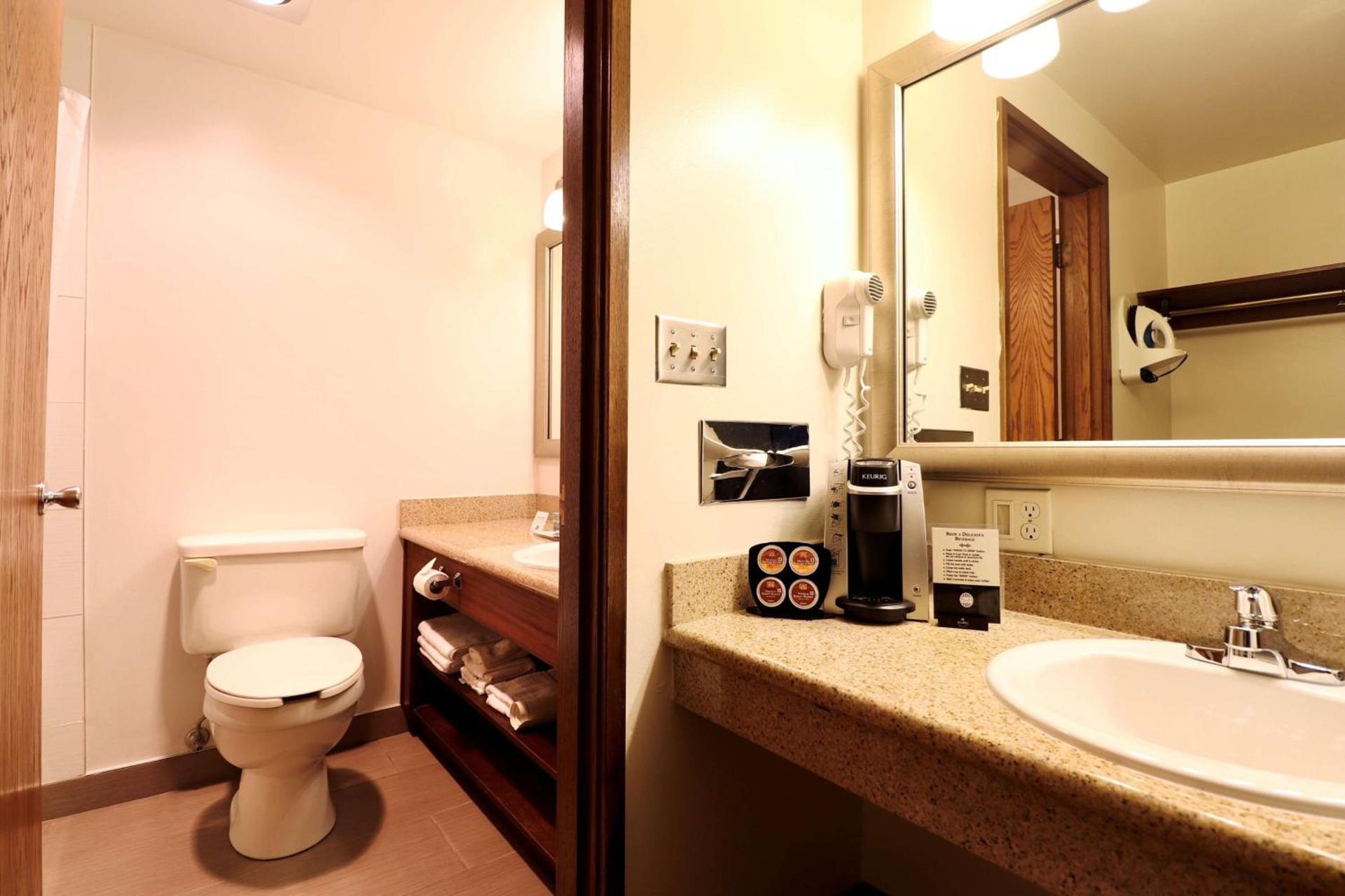 Best Western Chieftain Inn photo 12