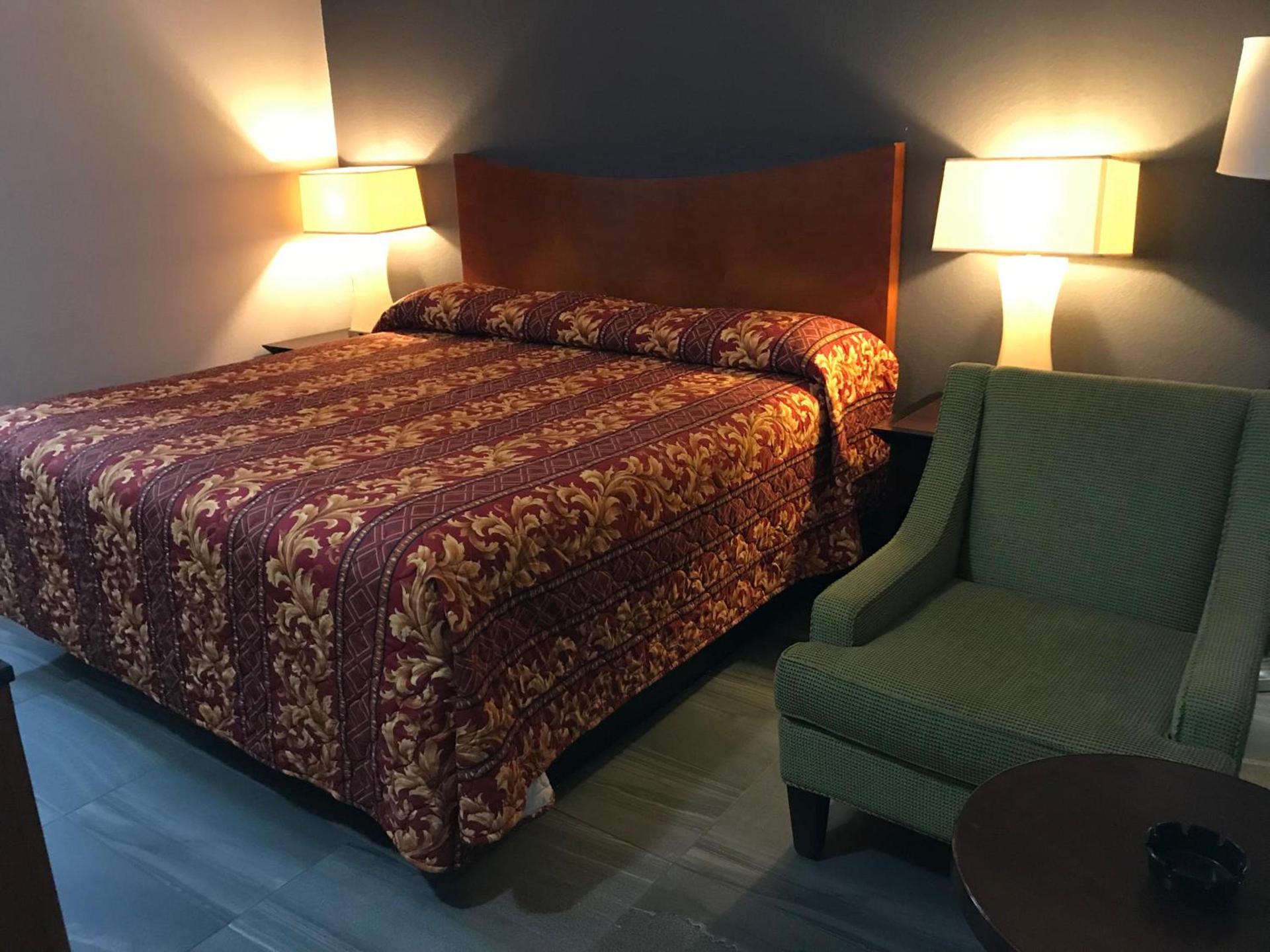 Budget Inn & Suites photo 4