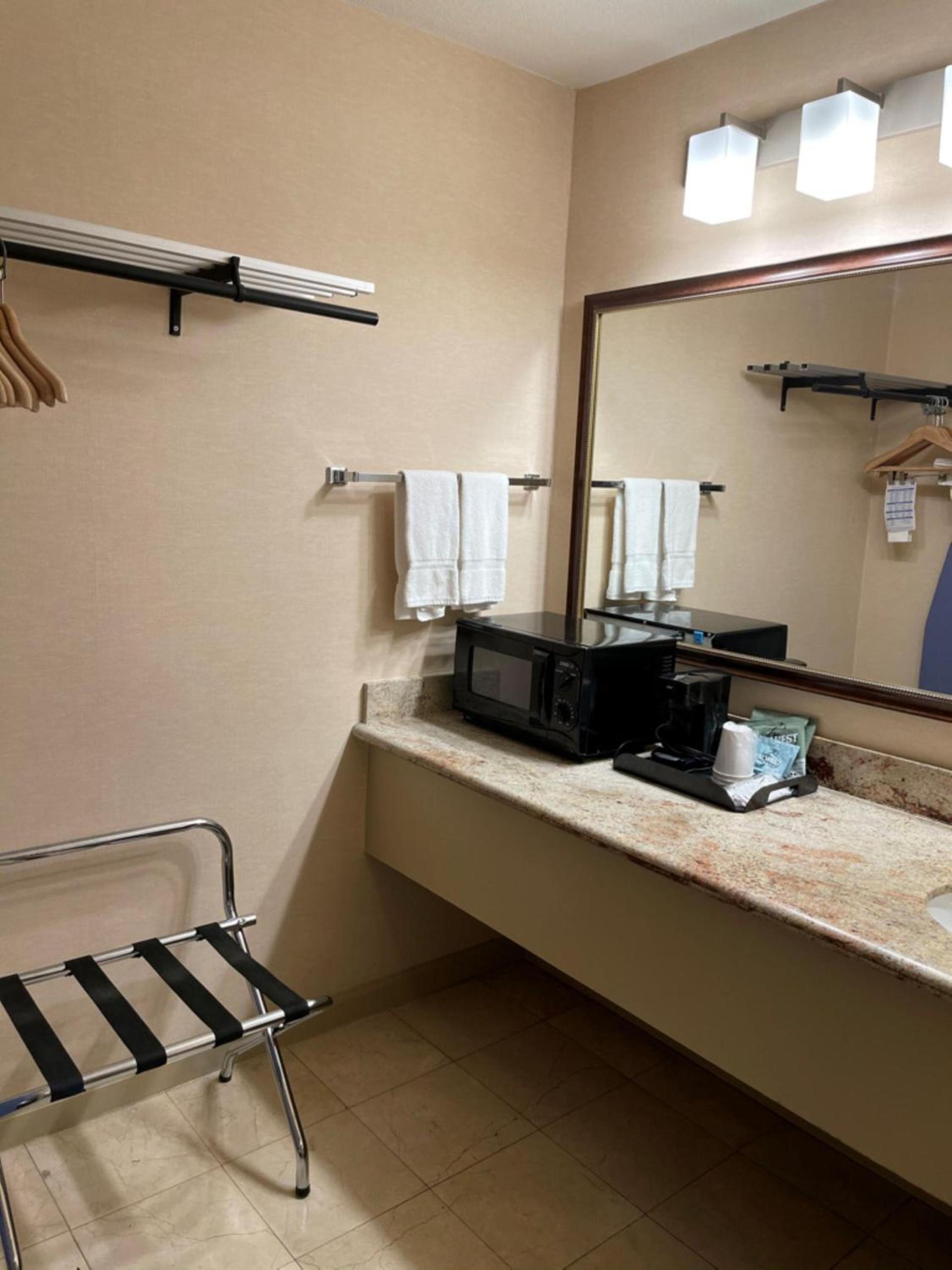 SureStay Plus Hotel by Best Western Mountain View photo 39